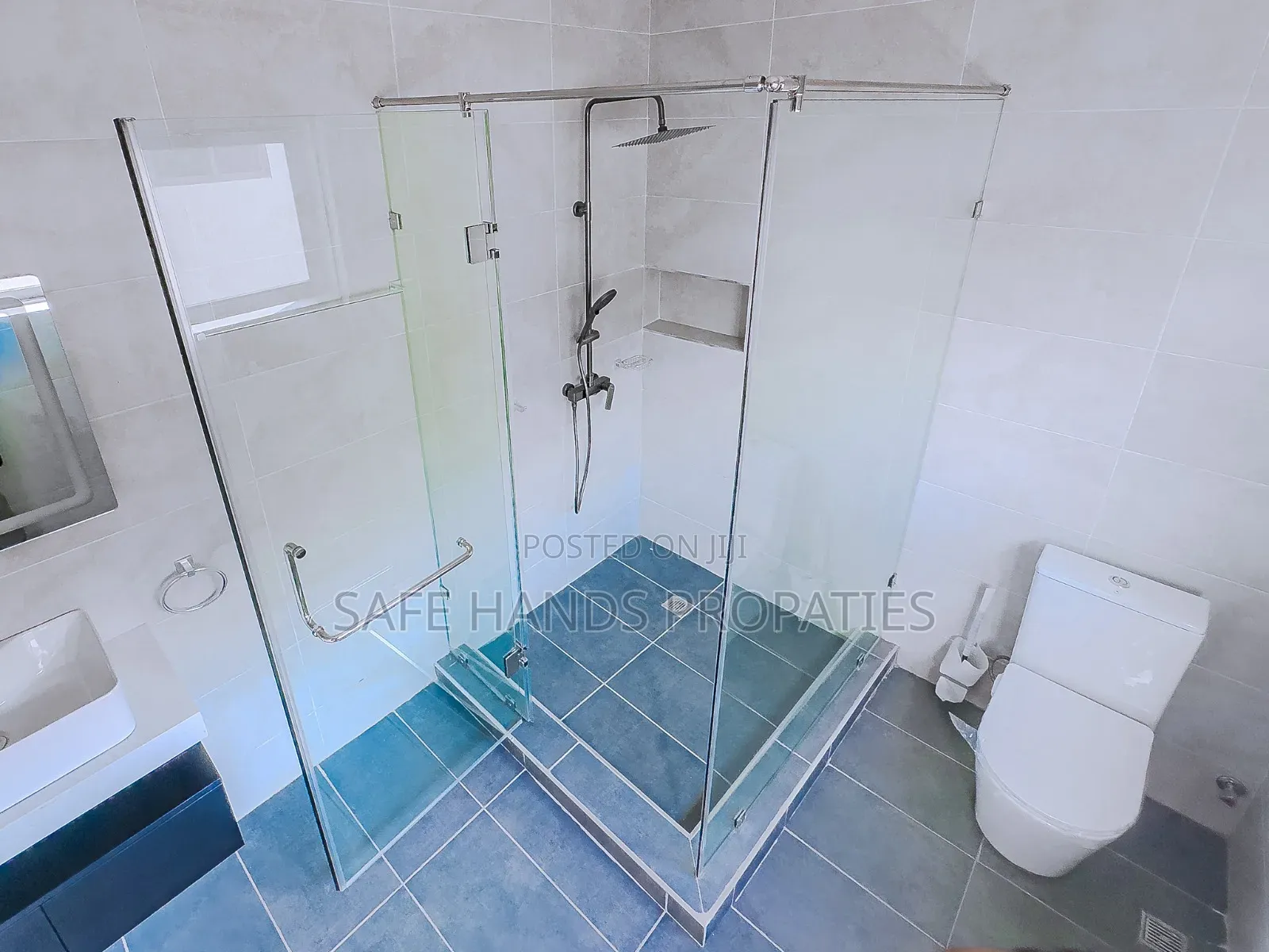 3bdrm Duplex in Accra Metropolitan for sale