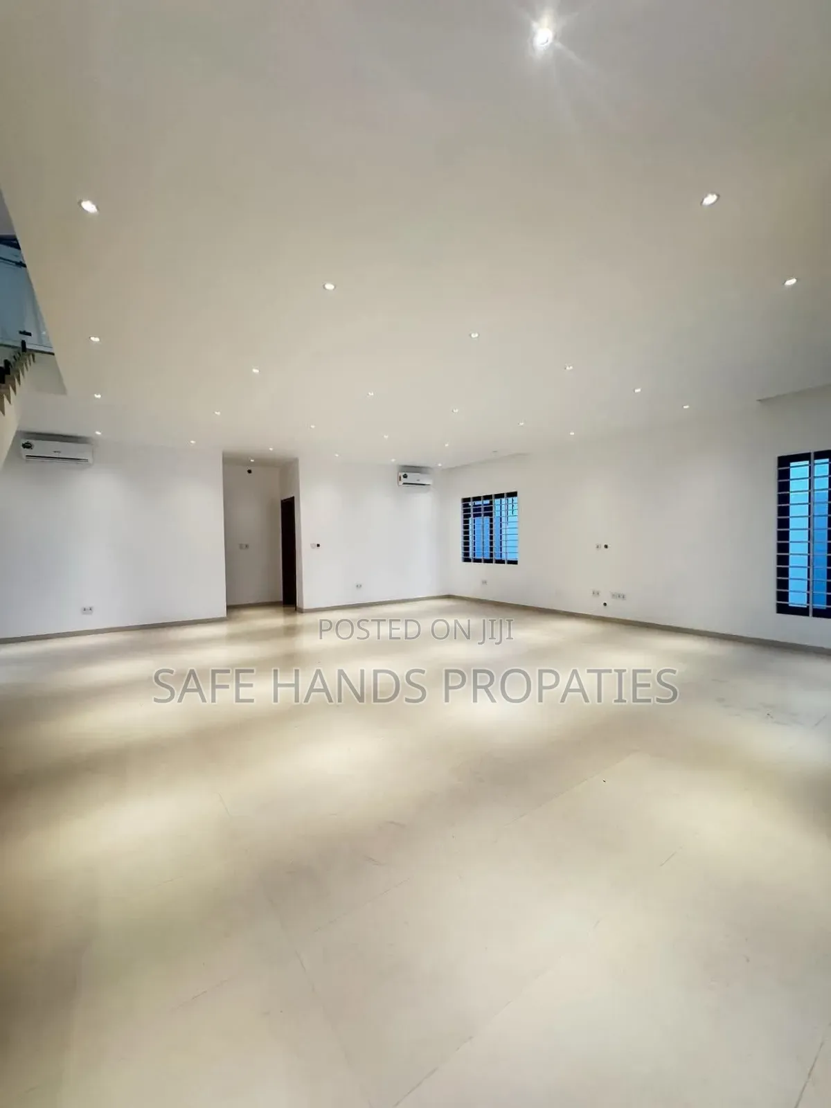 4bdrm Duplex in Accra Metropolitan for sale