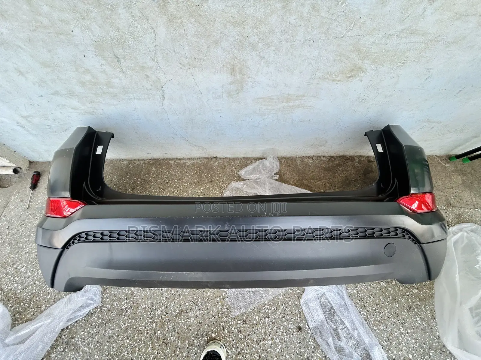 Hyundai Tucson 2016 2017 2018 Back Bumper Complete