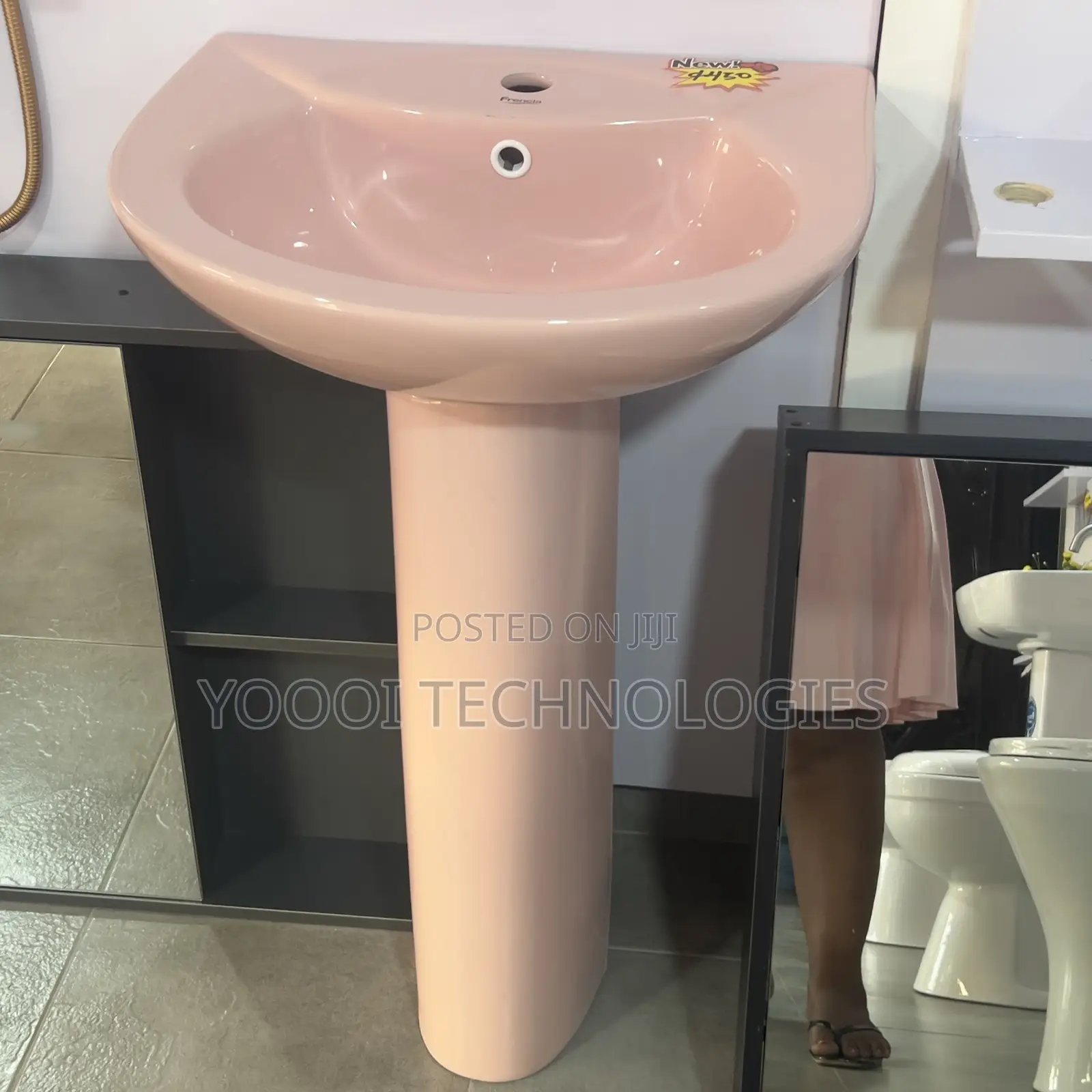 Frencia Pink Pedestal Basin