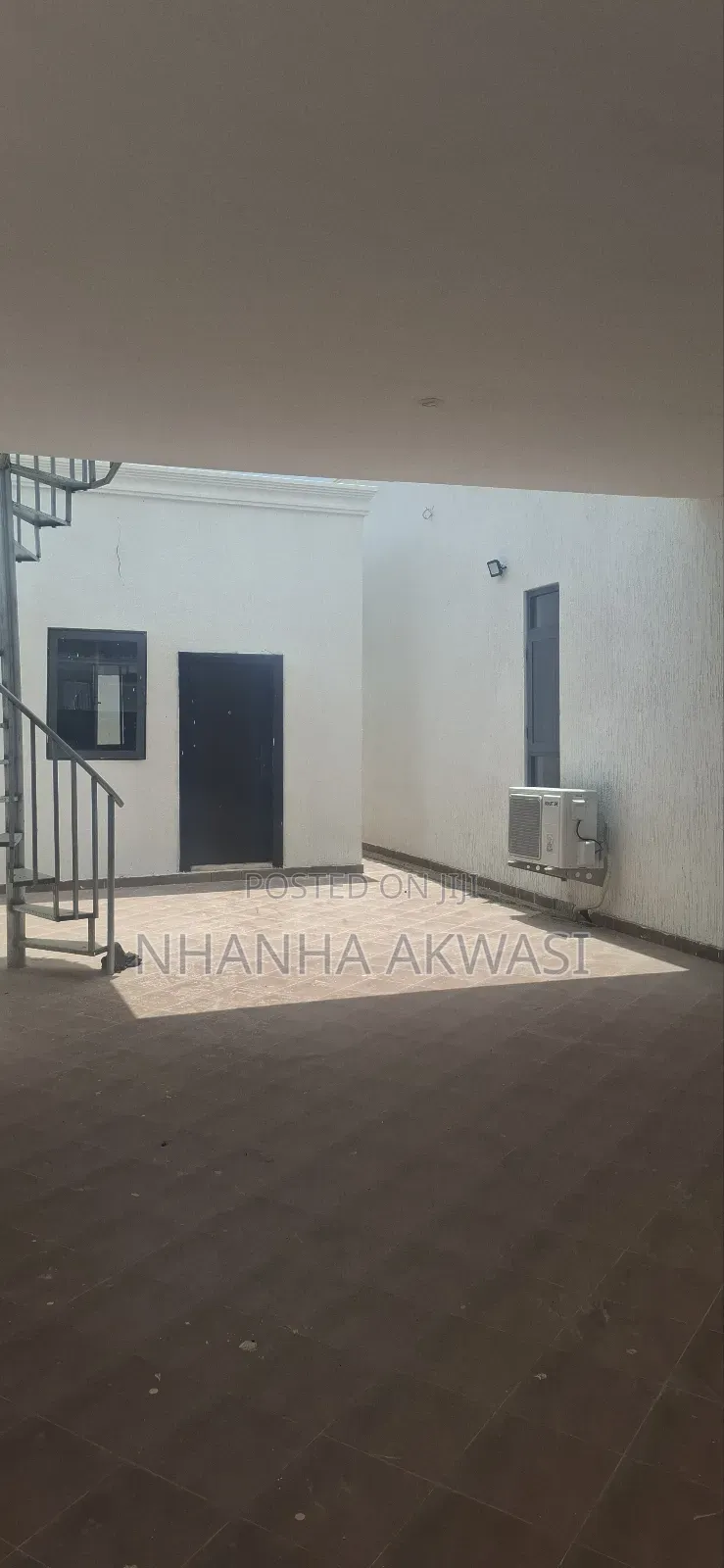 3bdrm House in Community 24, Tema Metropolitan for sale