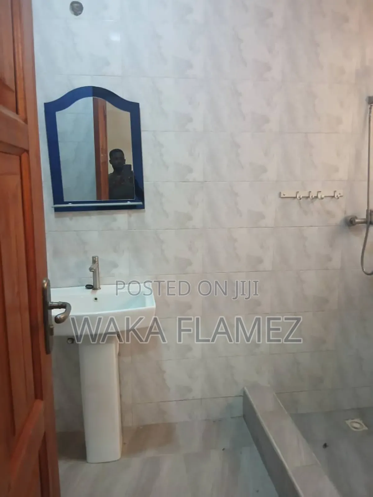 5bdrm House in Eja Herbal Pokuase for rent