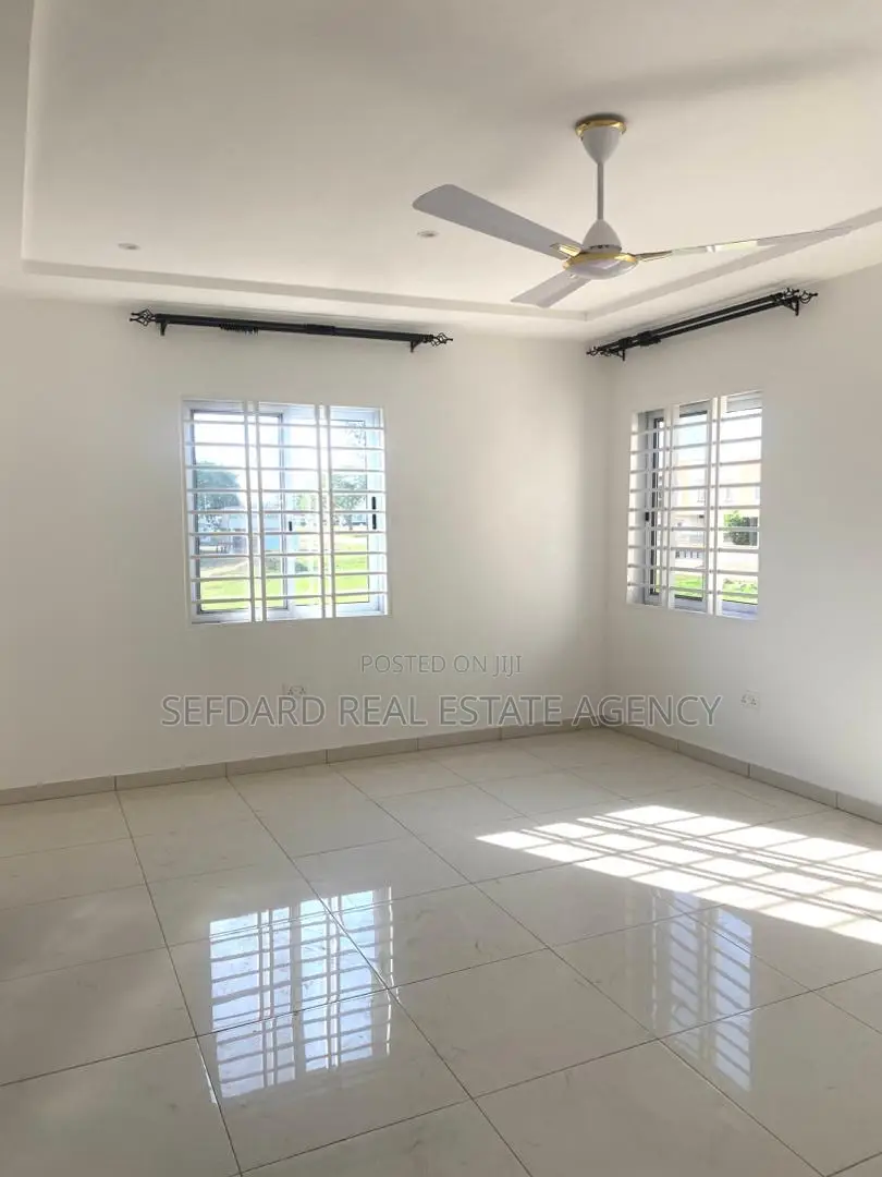 2bdrm Duplex in Achimota for rent
