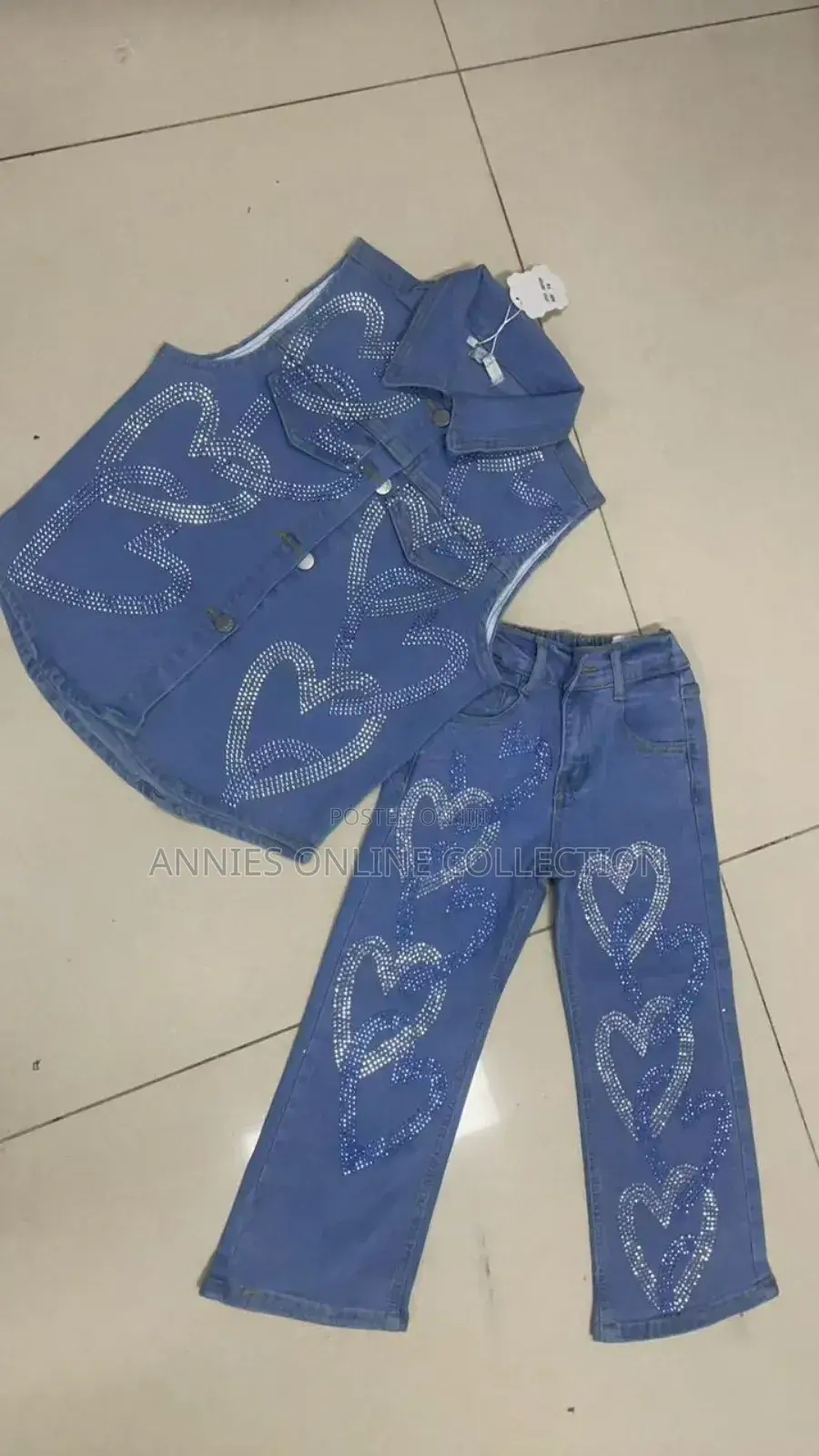 Girls Top and Down