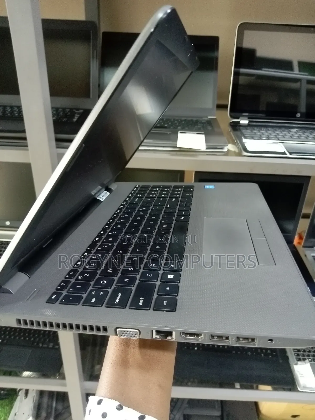 Laptop HP 250 G6 4GB Intel Pentium SSD 128GB