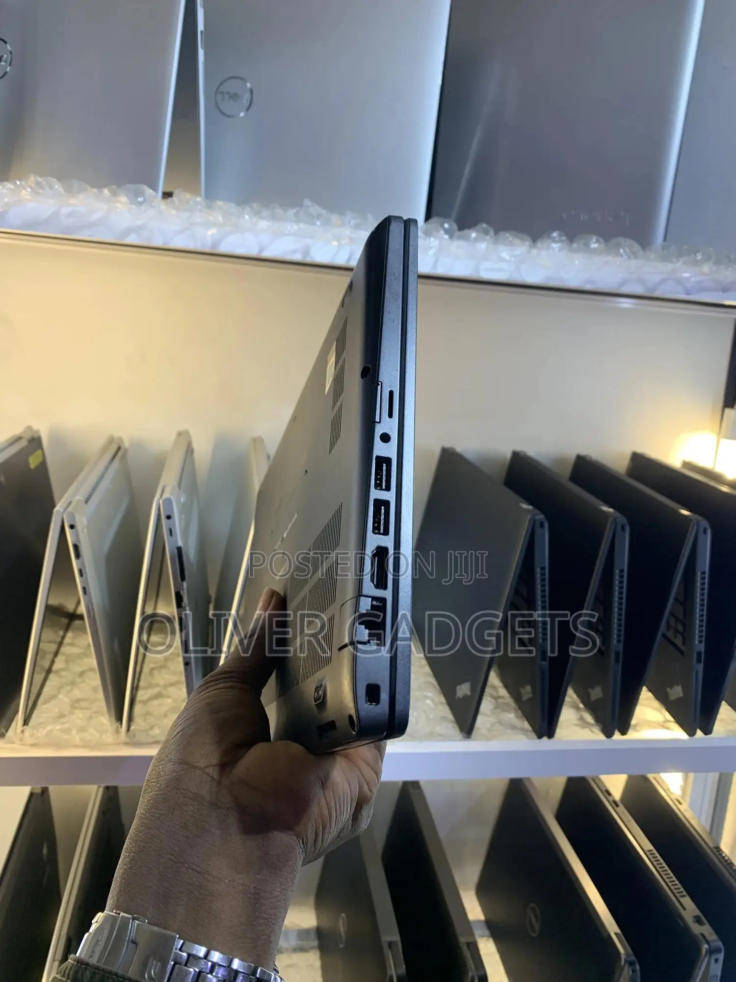 Laptop Dell Latitude 5400 16GB Intel Core i7 SSD 256GB