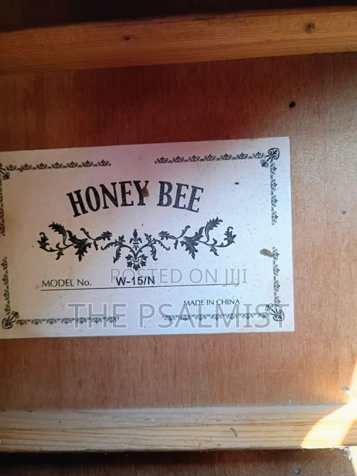 Honey Bee W/15n Acoustic Guitar