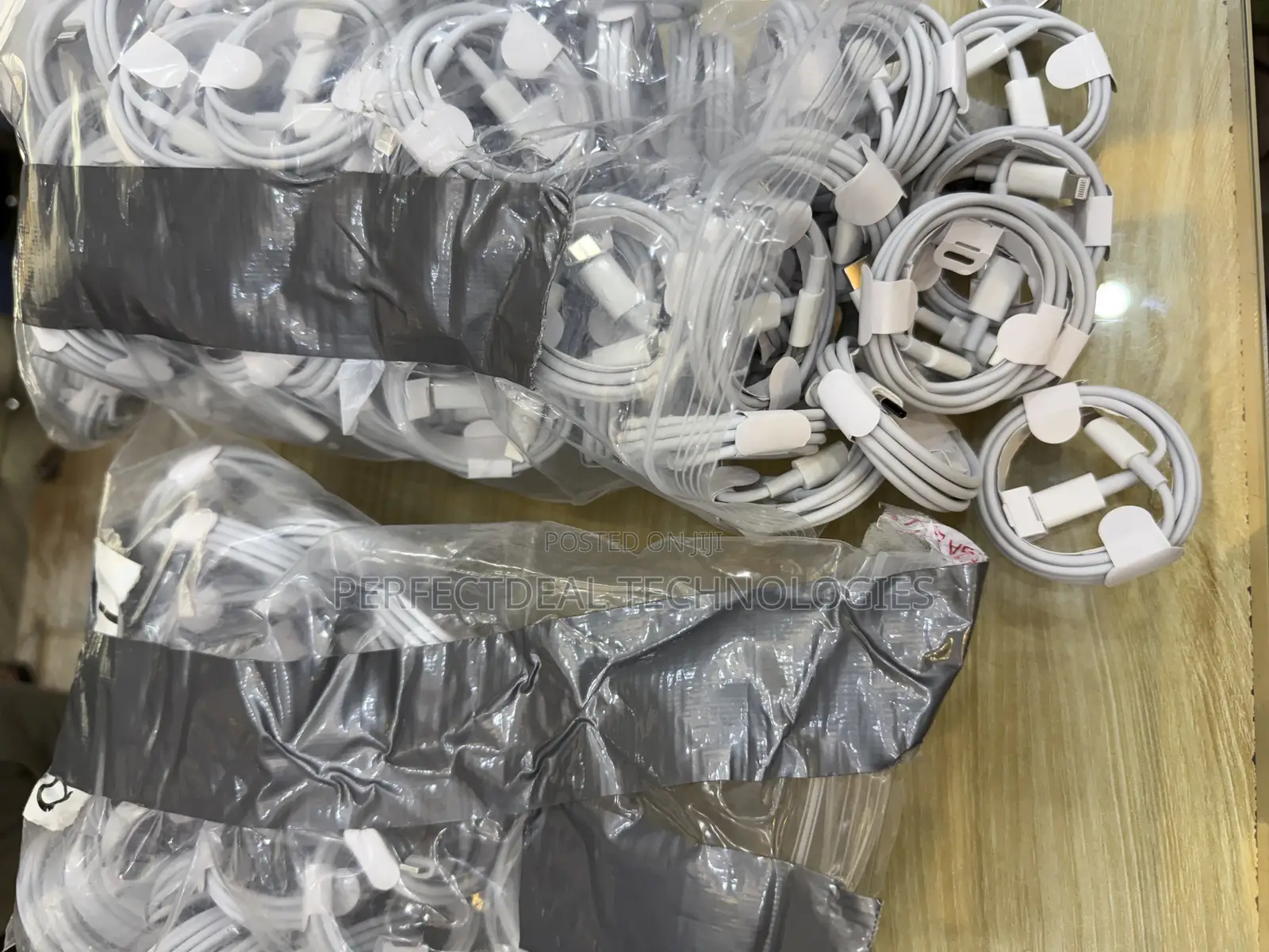 Original Apple Usb-C to Lightning Cables