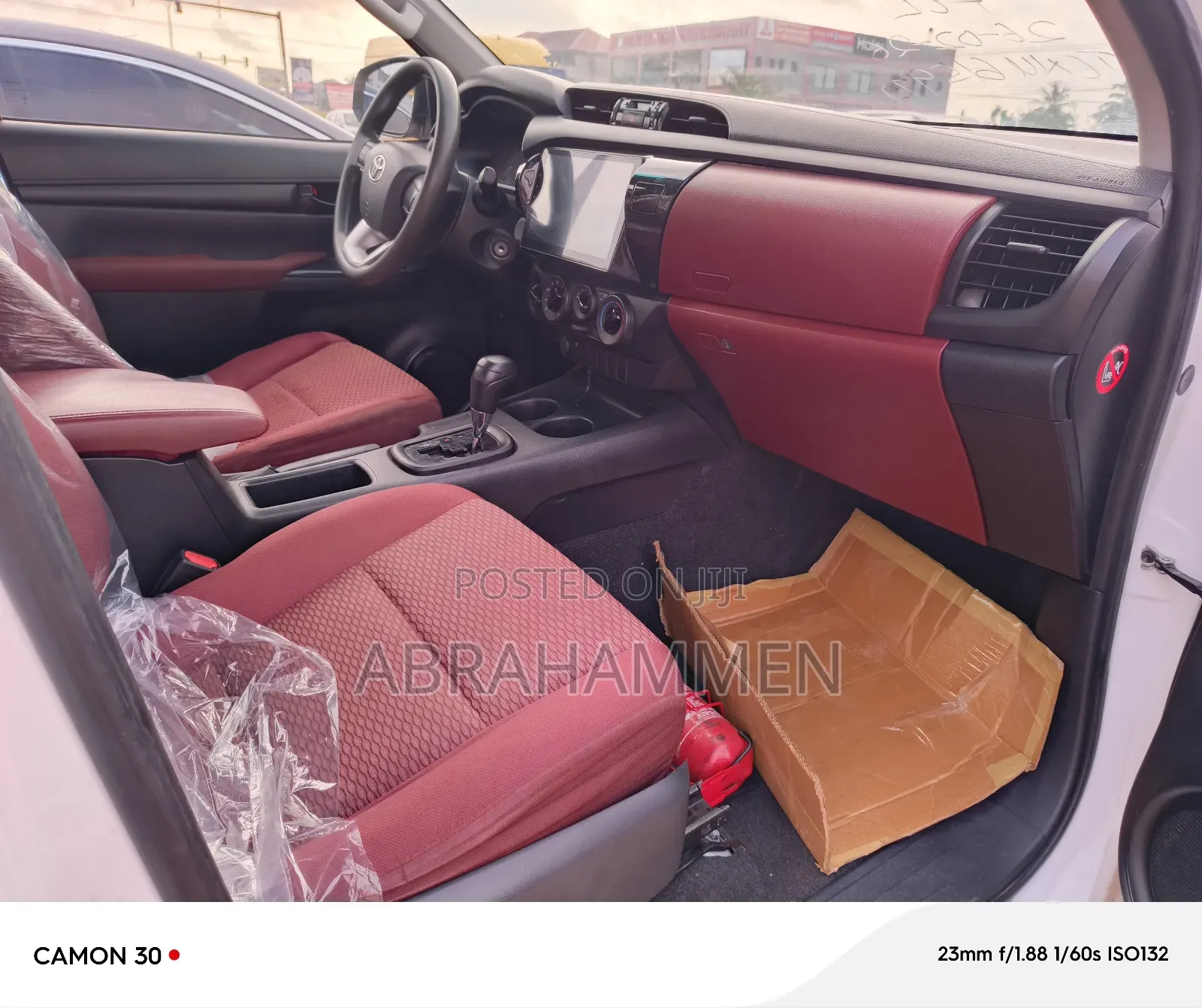 Toyota Hilux 2019 White