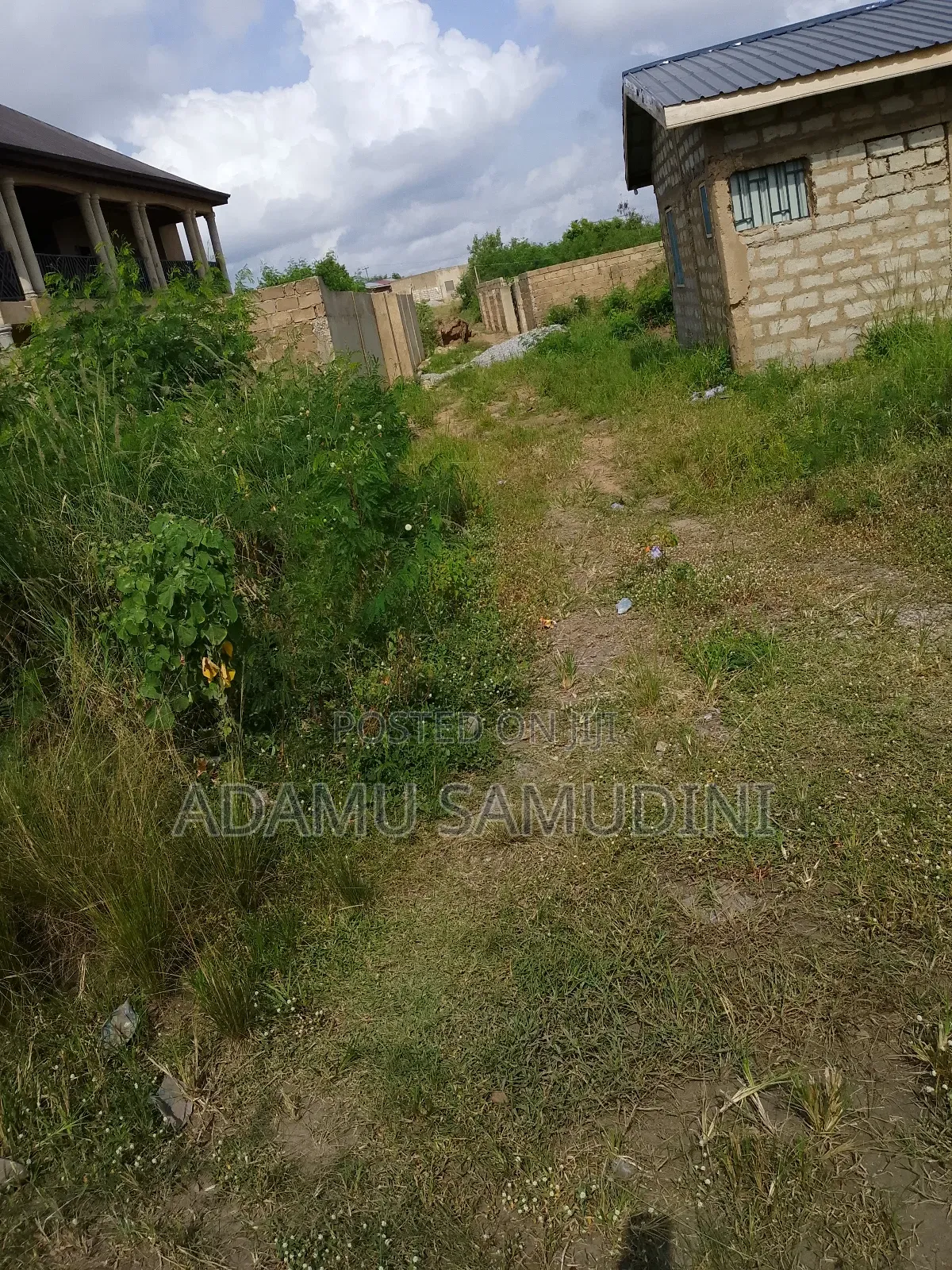 Land Close to Obakrowa Government School for Sale