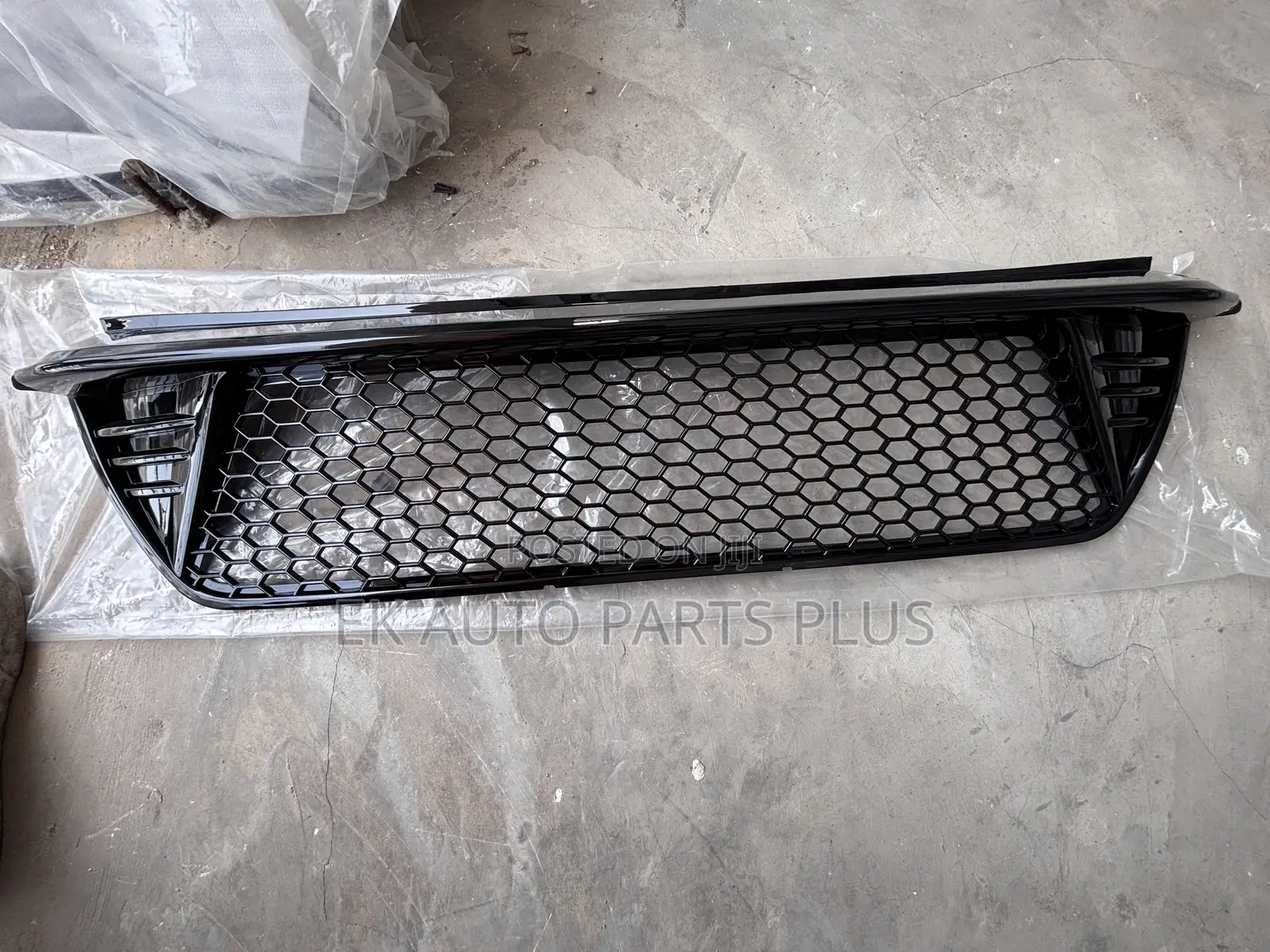 Toyota Corolla Front Bumper Grille/Shells 2014 2015 2016
