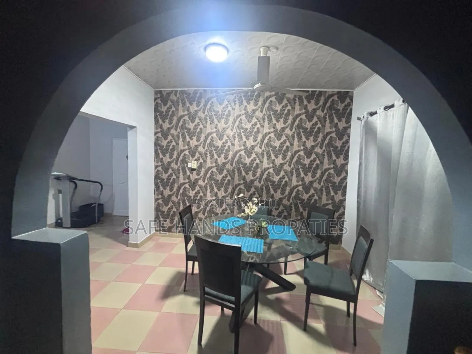 3bdrm House in Adenta Amenhia, Accra Metropolitan for sale