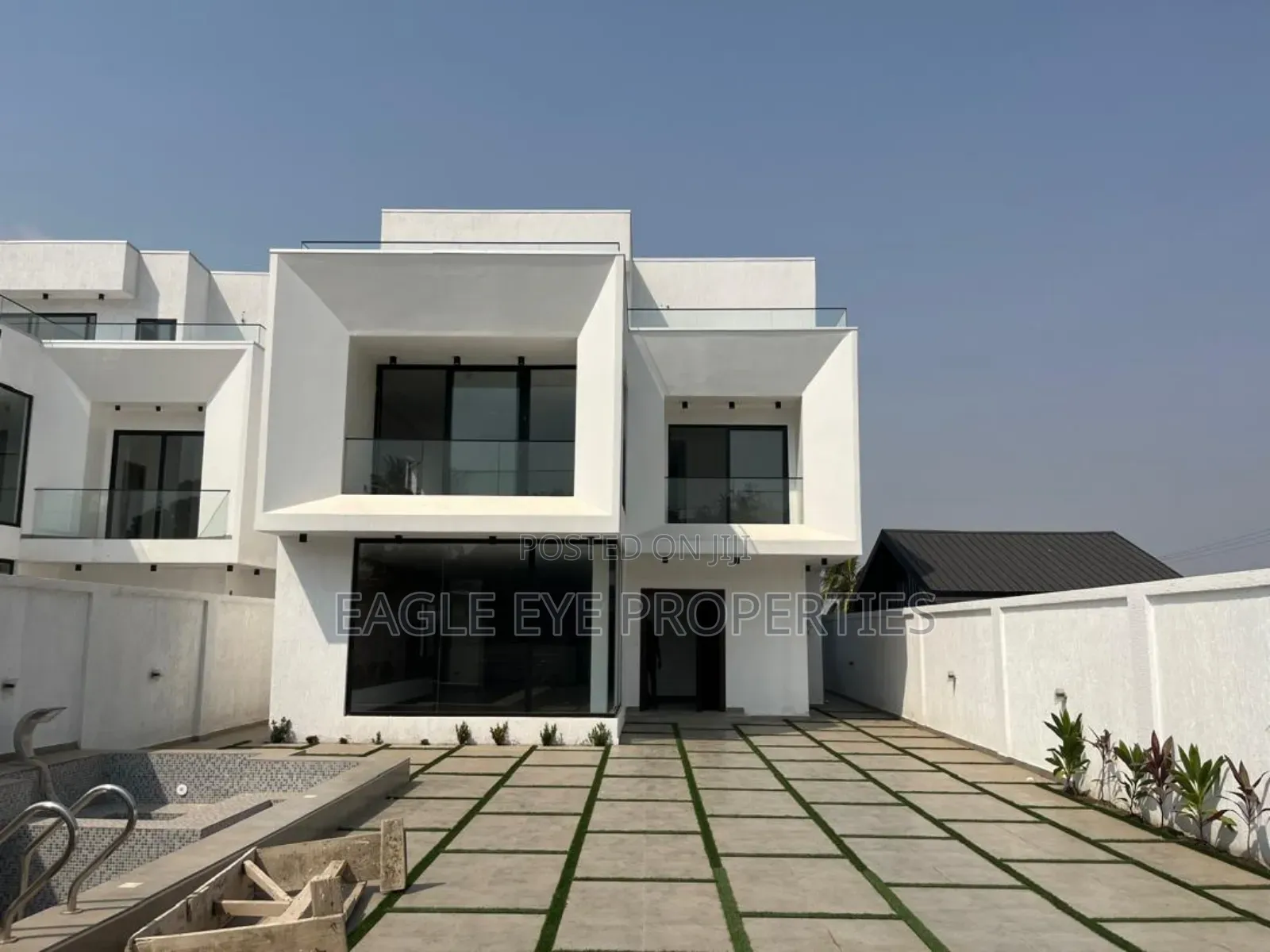4bdrm House in Little Roses Area for sale