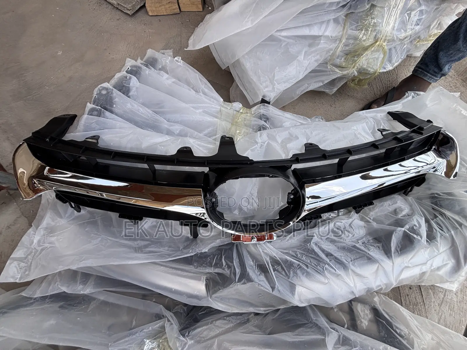 Toyota Camry Top Grille/Shells Shining 2015 2016 2017