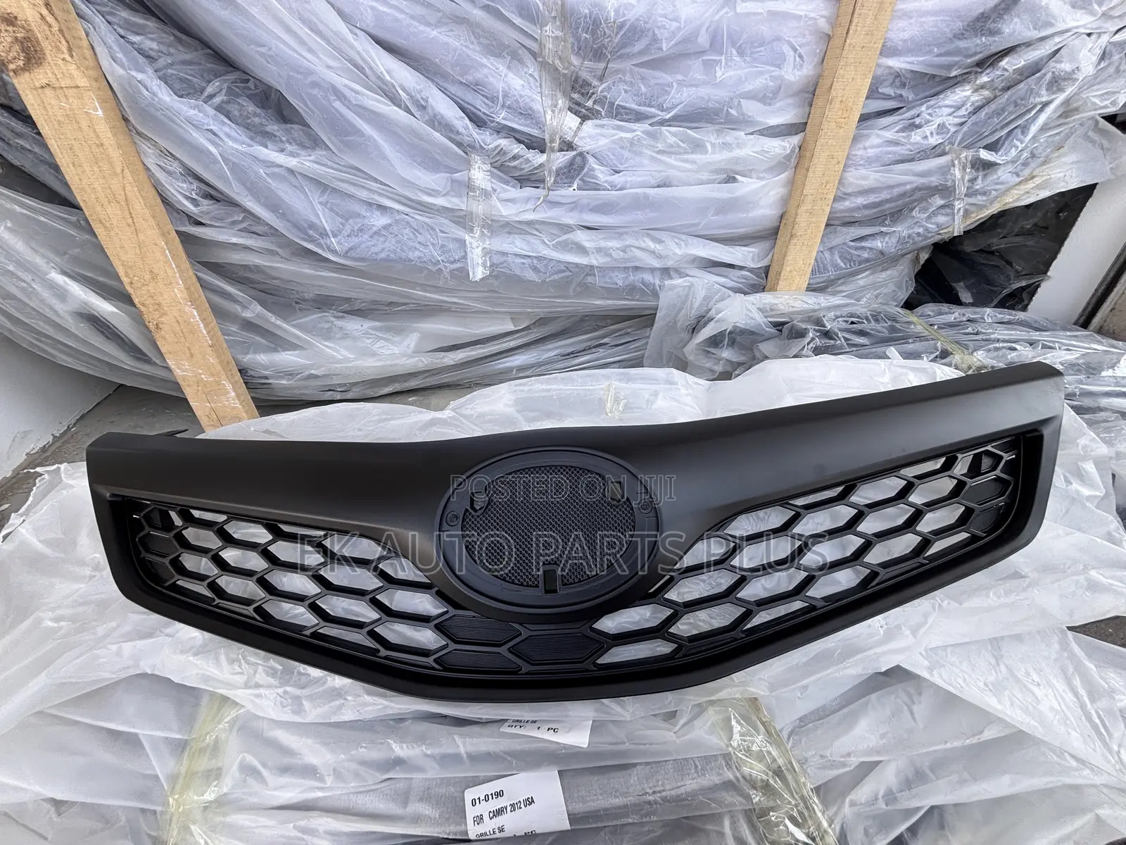 Toyota Camry Spider Top Grille/Shells 2012 2013 2014