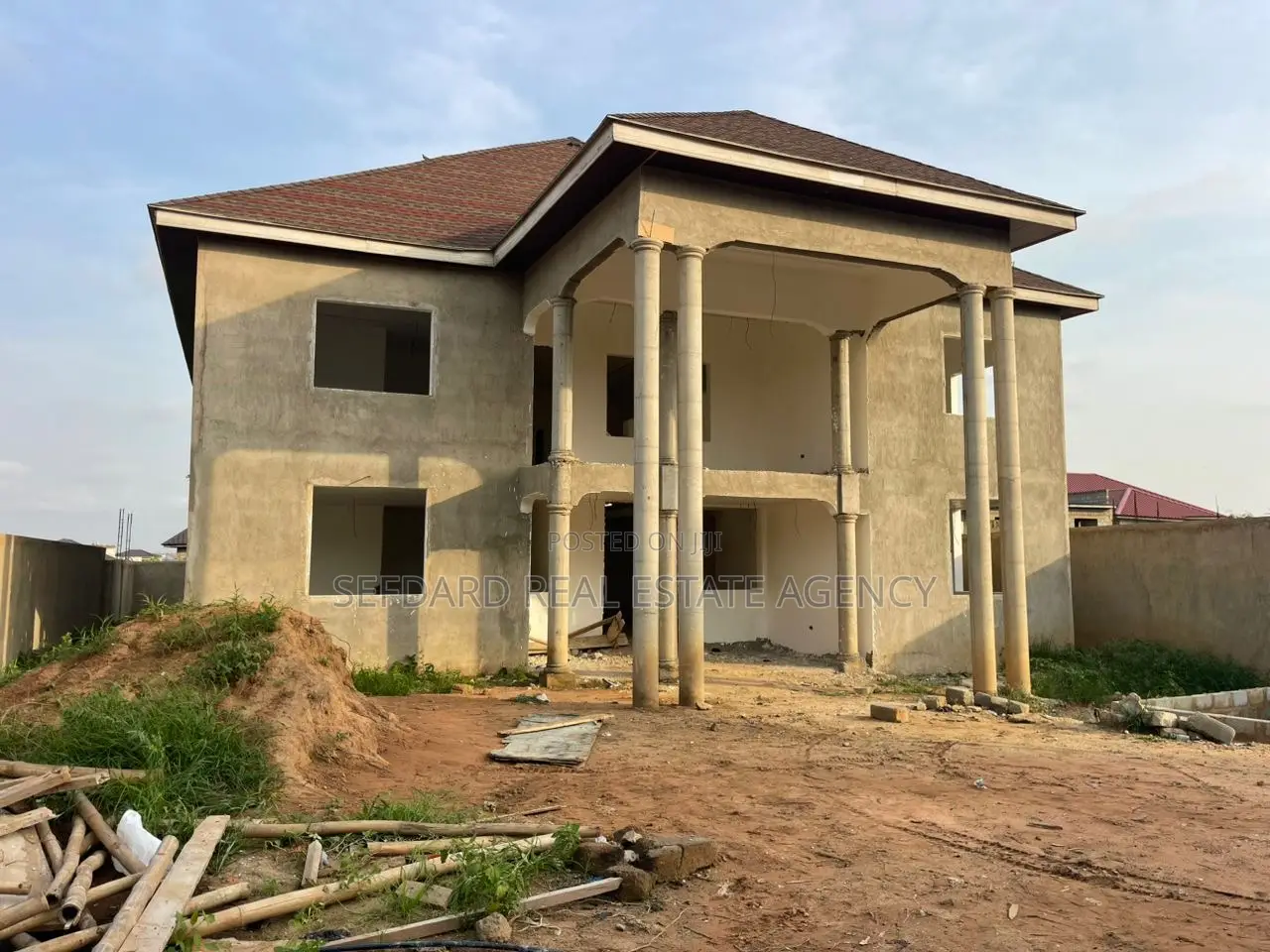 10bdrm House in Sefdard Properties, Ablekuma for sale