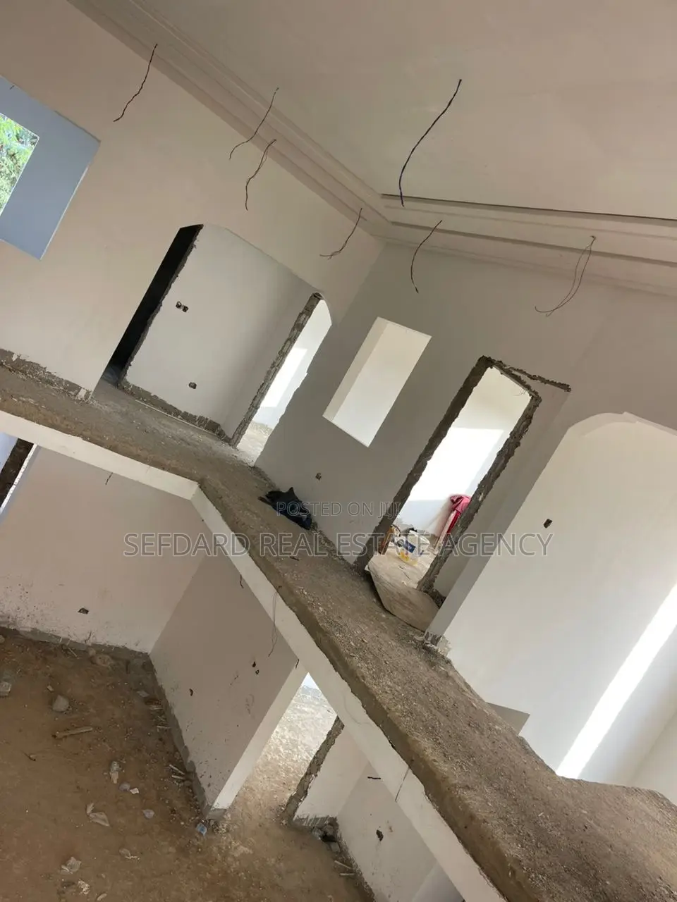 10bdrm House in Sefdard Properties, Ablekuma for sale