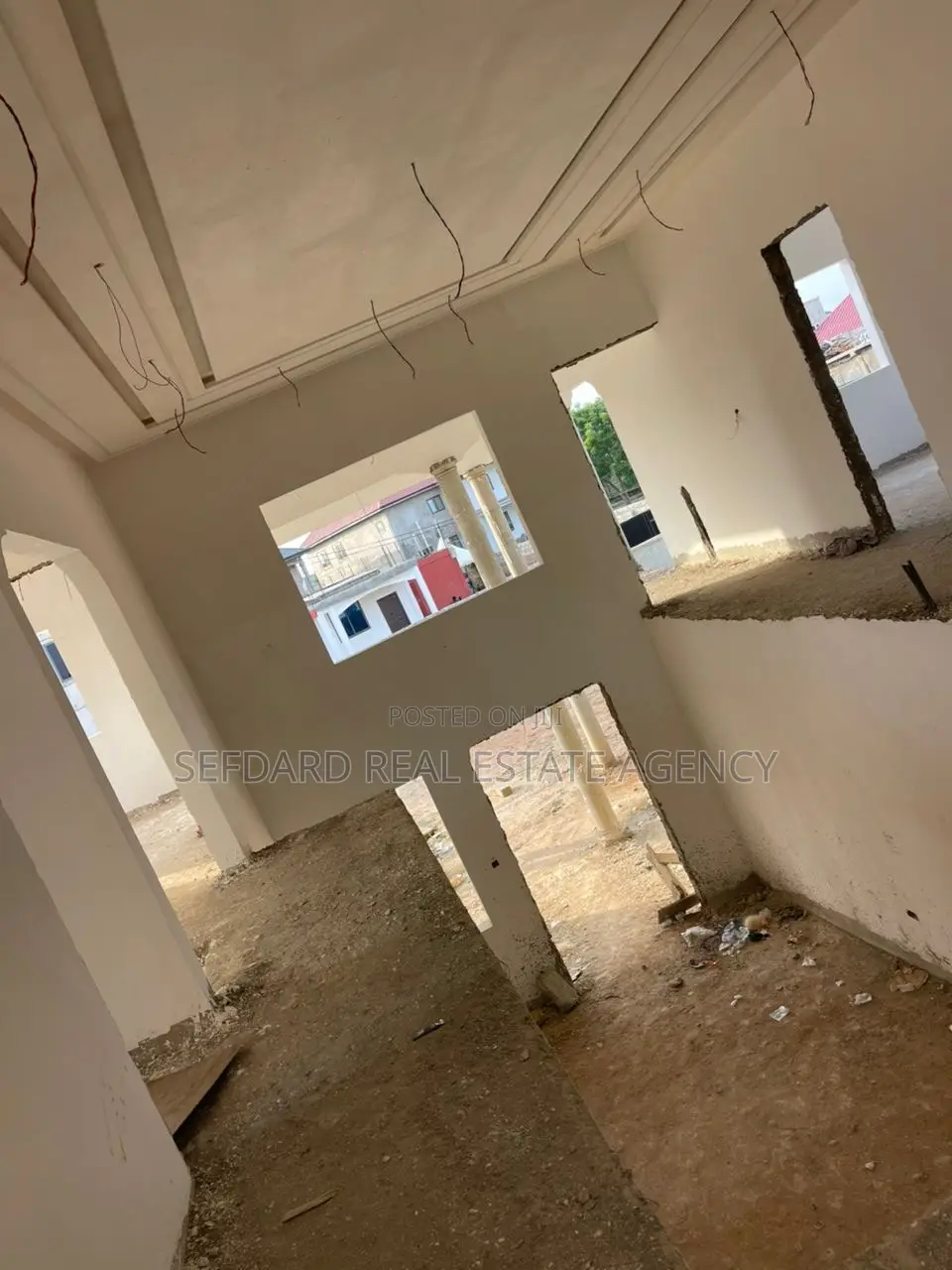 10bdrm House in Sefdard Properties, Ablekuma for sale