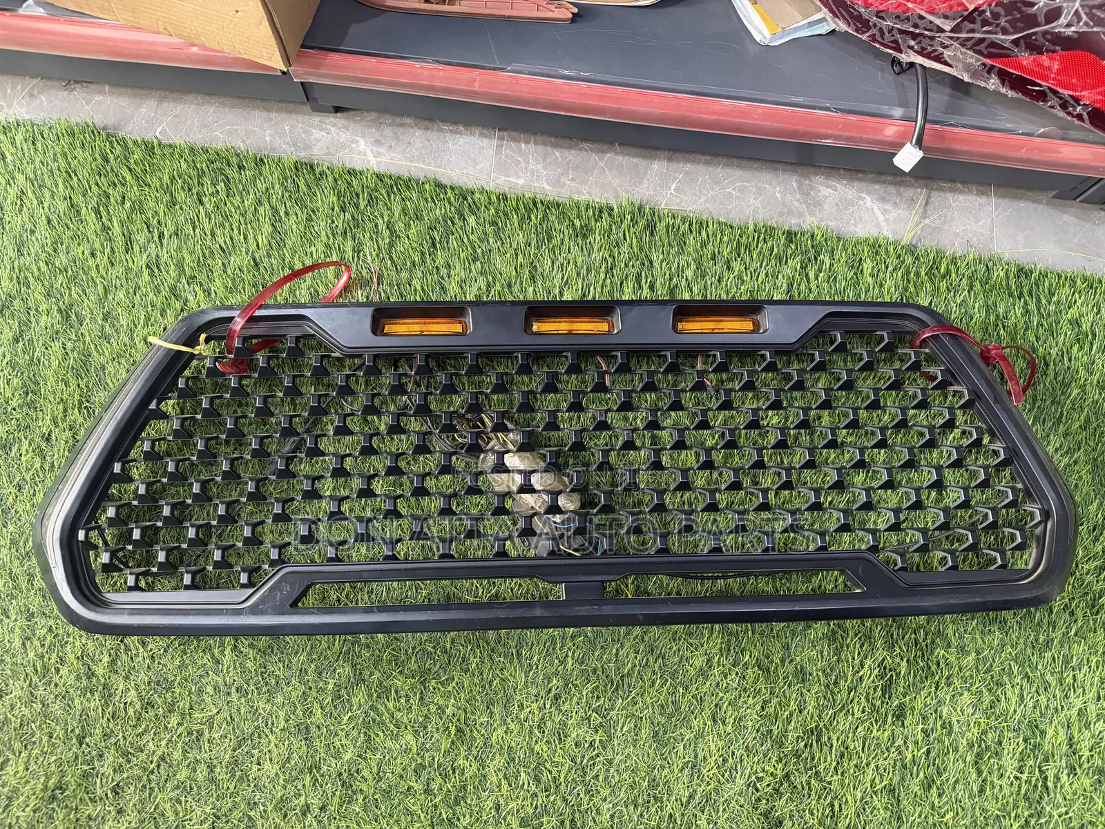 Toyota Tacoma 2016-2018 Spec Grille