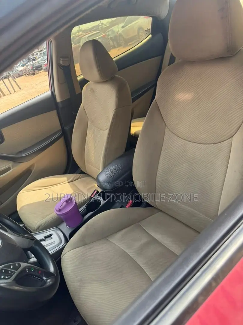 Hyundai Elantra 2010 Red
