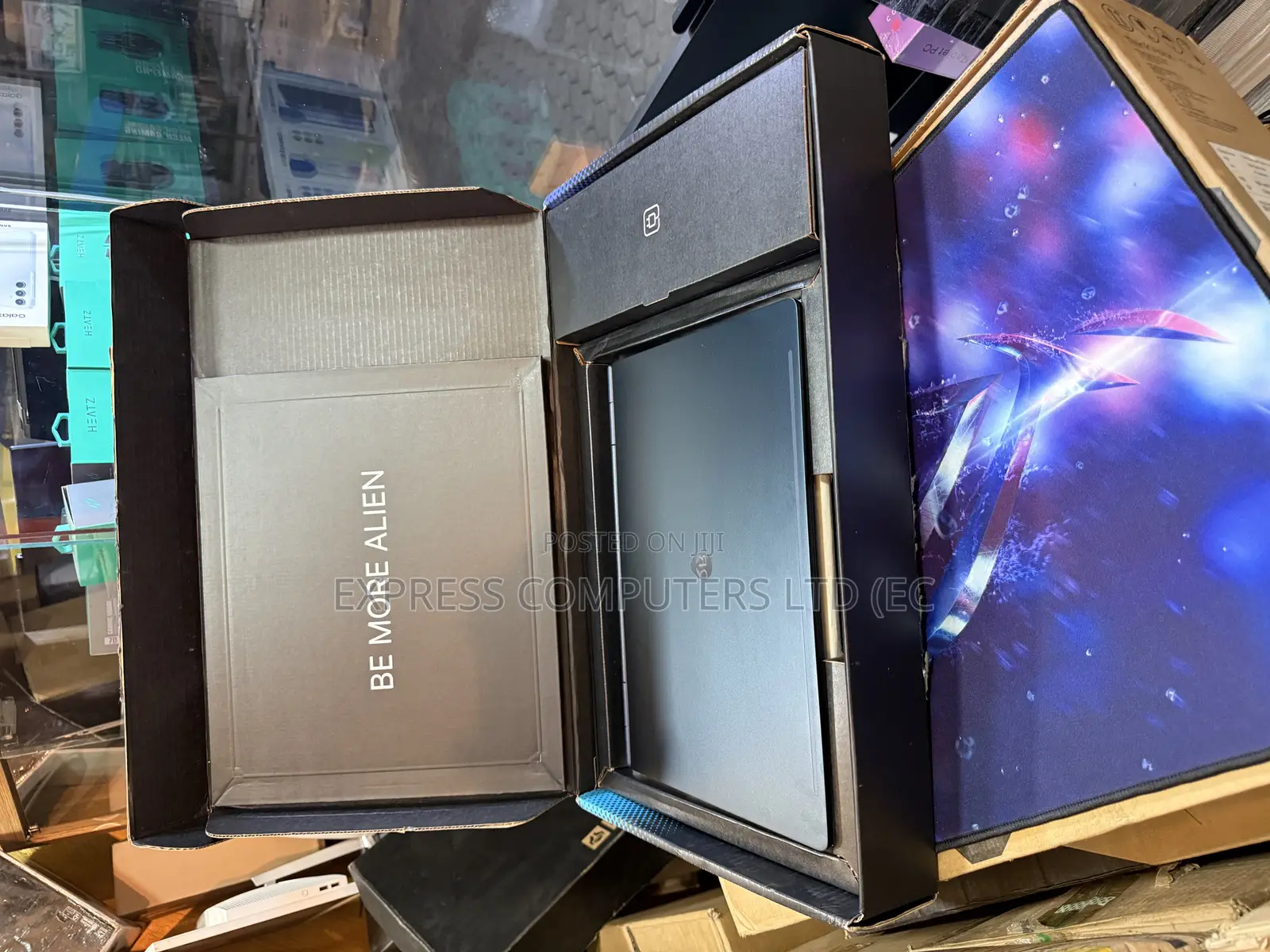 Laptop Dell Alienware 16 Aurora 32GB Intel Core 7 SSD 1T