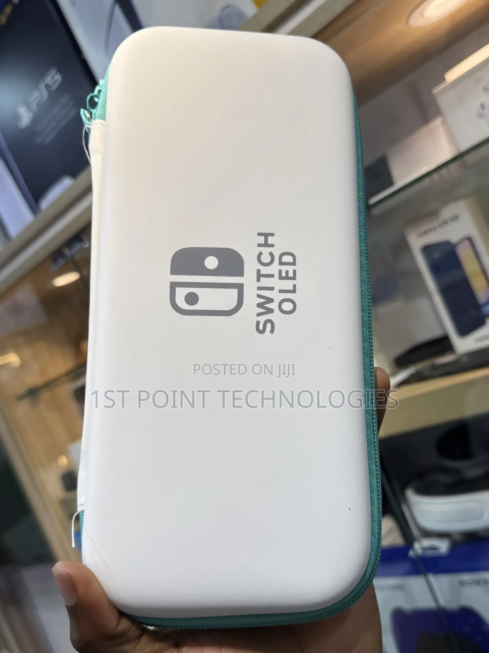 Nintendo Switch Traveling Bag White