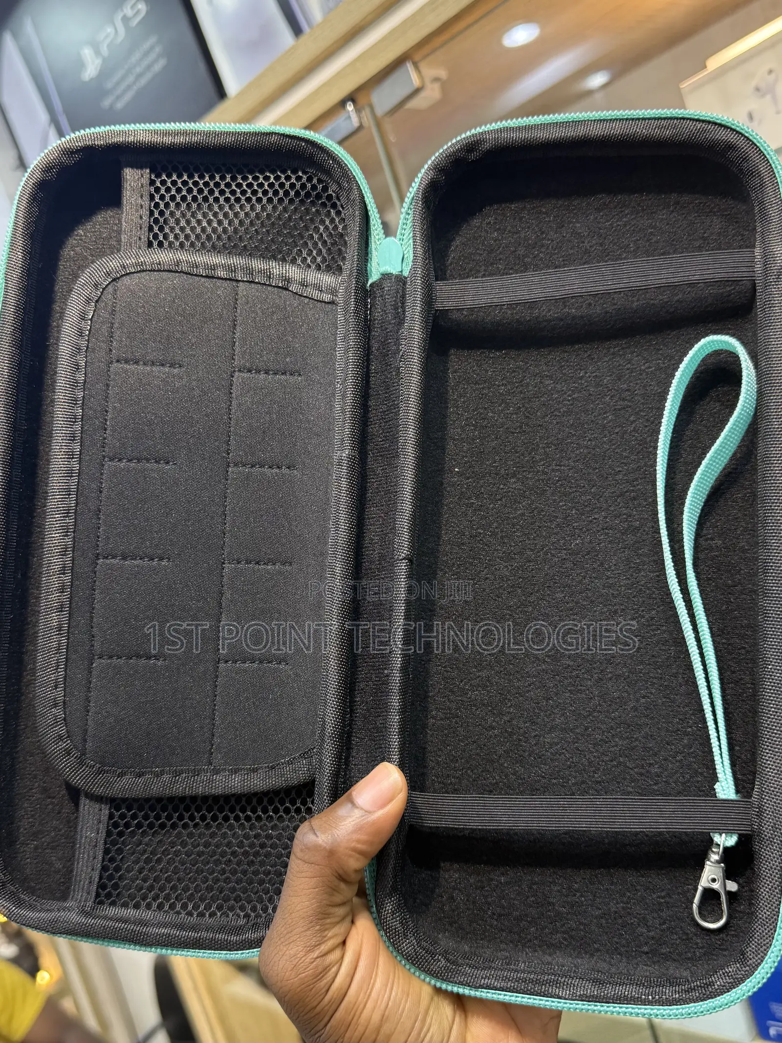 Nintendo Switch Traveling Bag White