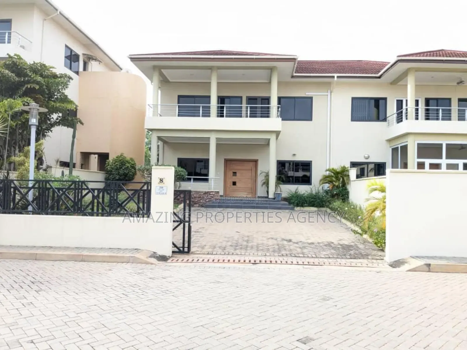 5bdrm House in Cantonment, Acquinas for rent