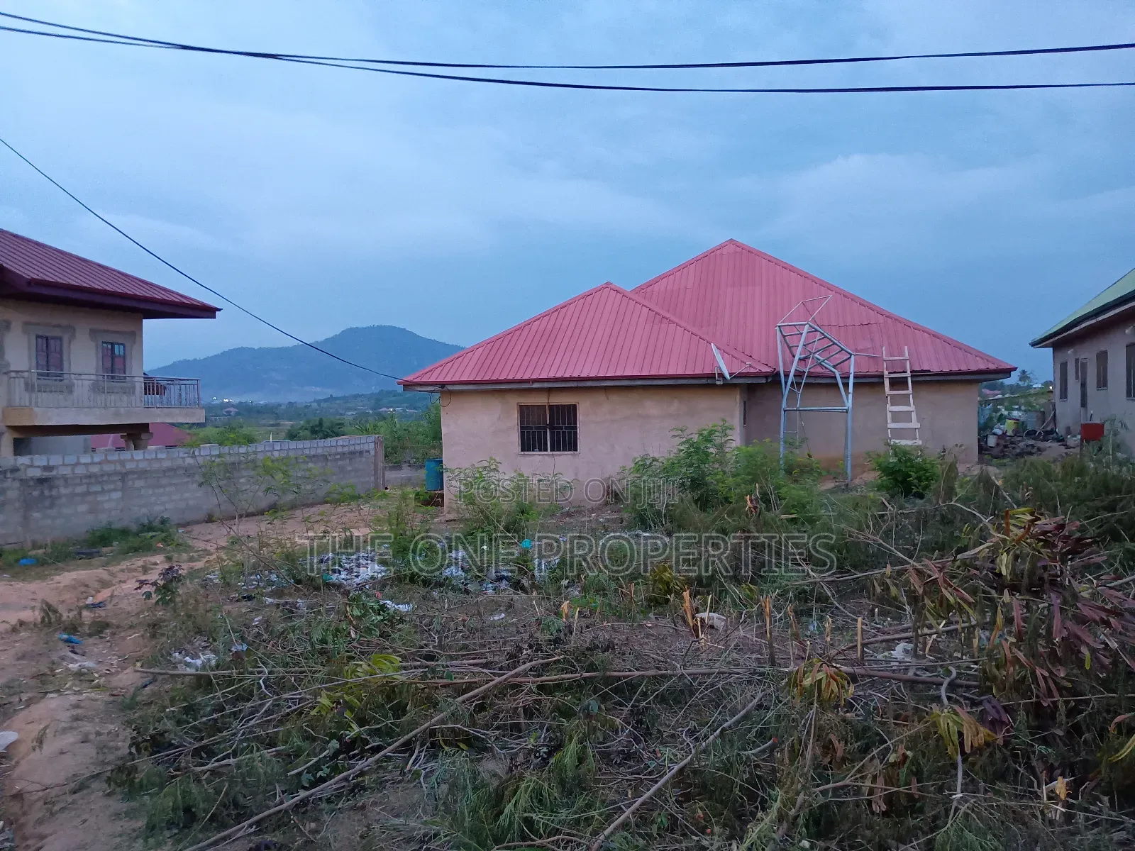 4bdrm House in Adjen Kotoku -, Amasaman for sale