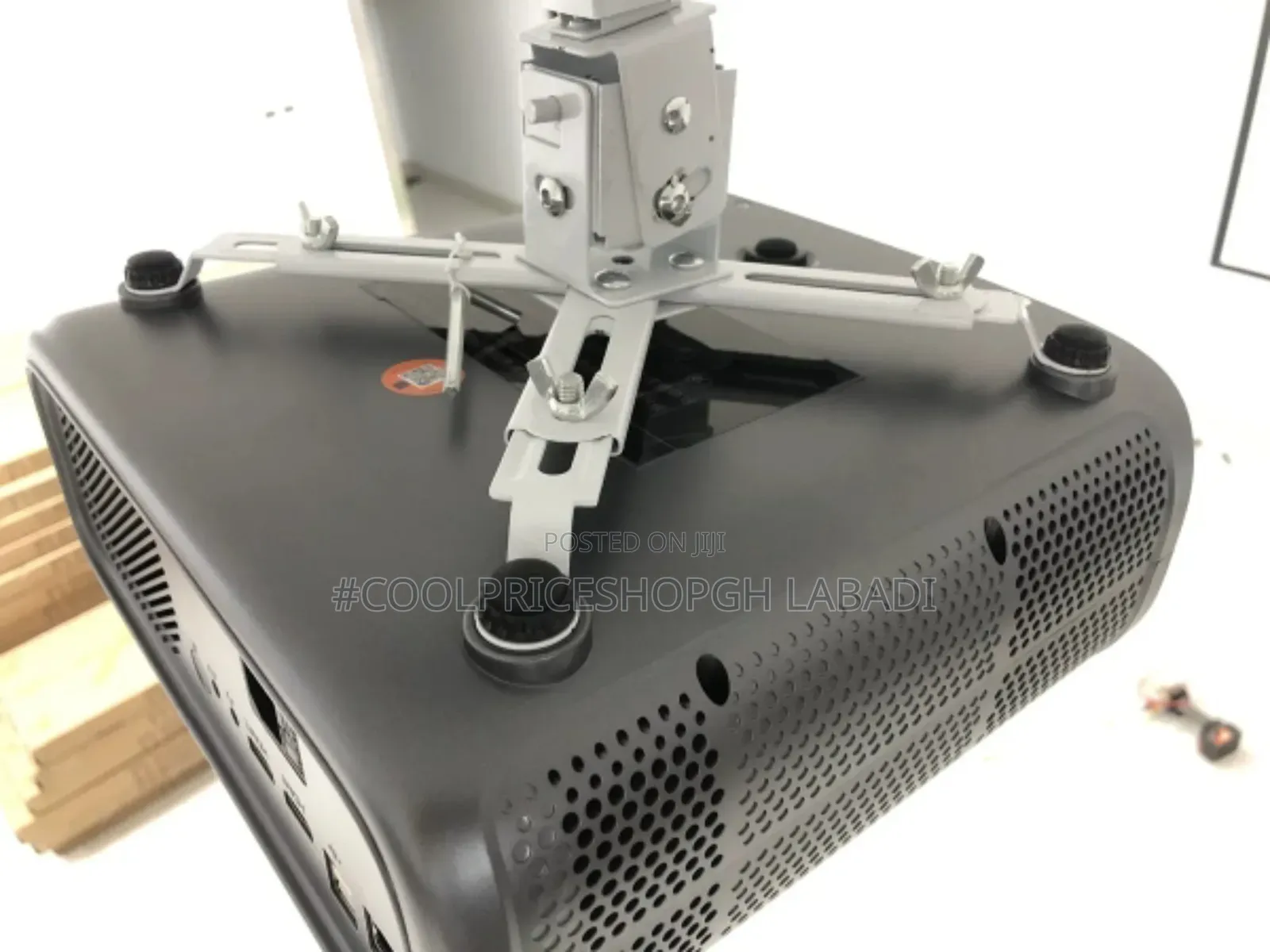 Android Projector 7000 Lumens Fullhd A70