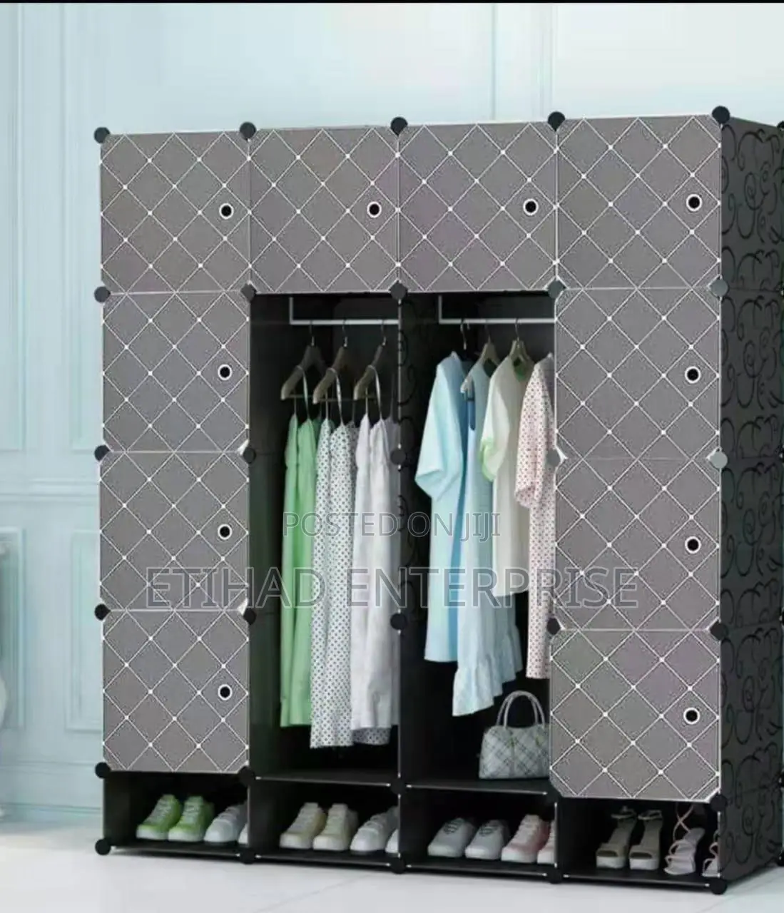 16 Cubes Plastic Wardrobe