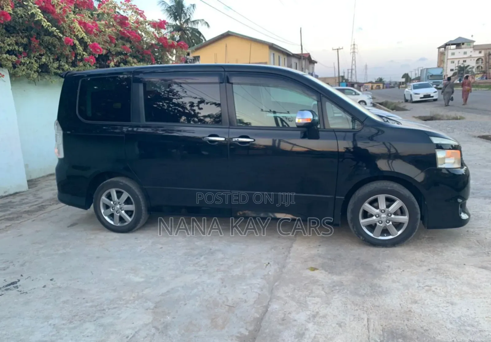 Toyota Voxy 2010 Black