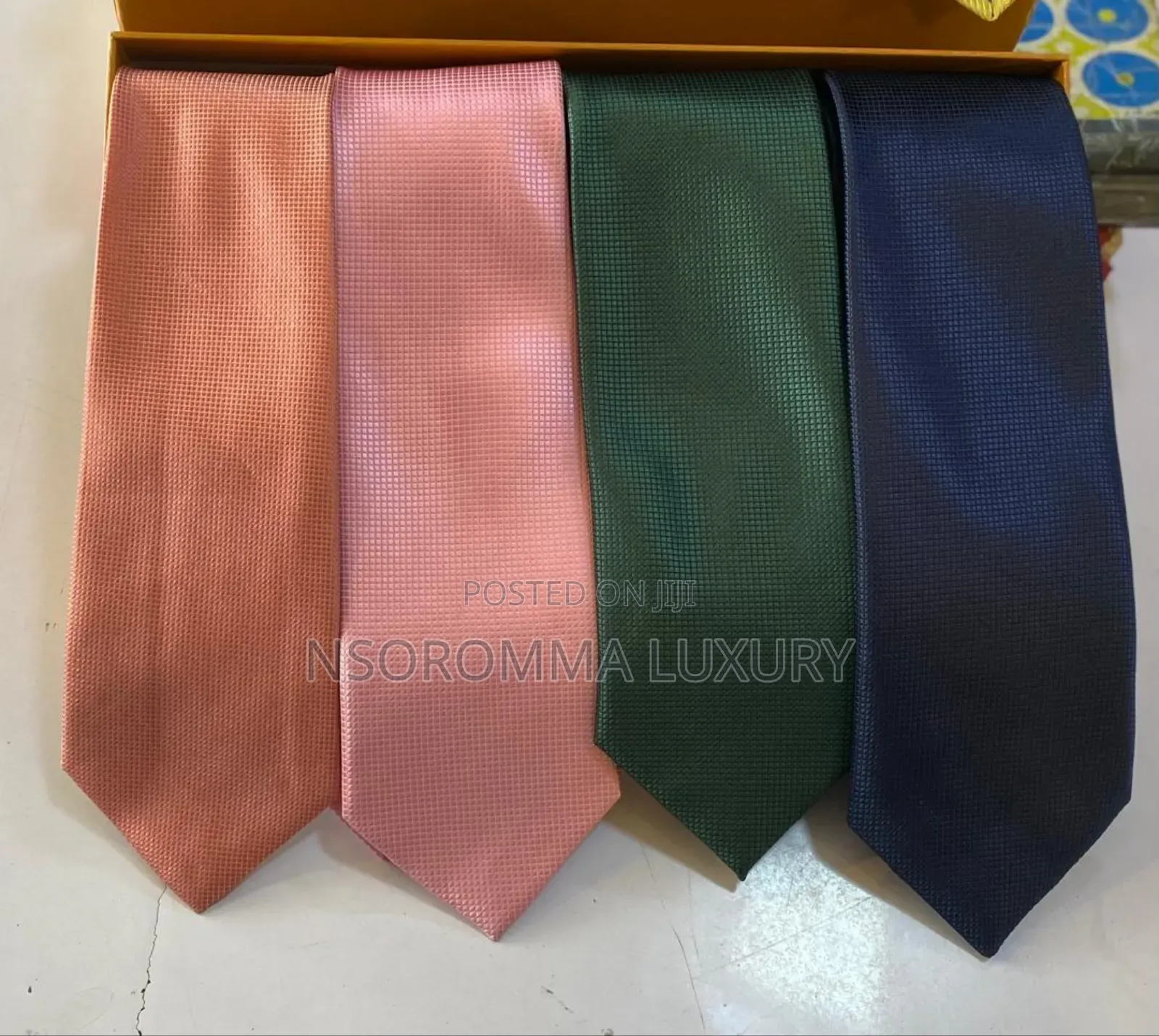 Flying Tie
