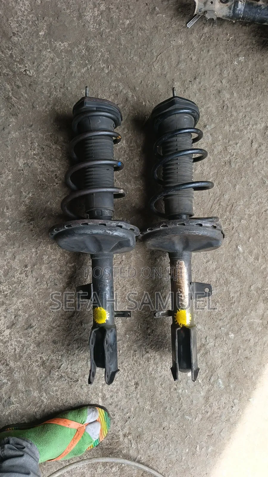Toyata Highlander ; Lexus 4x4 2004 to 2007 Back Shock