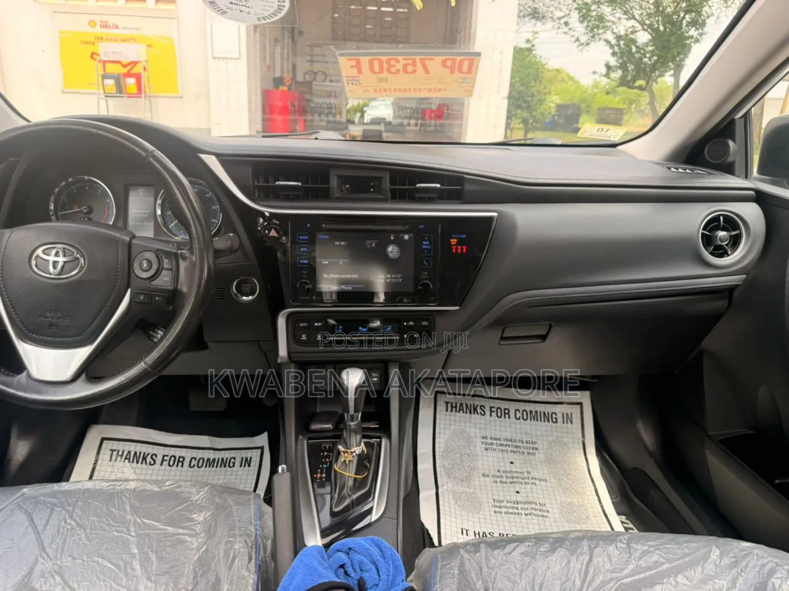 Toyota Corolla XSE (1.8L 4cyl 2A) 2019 White
