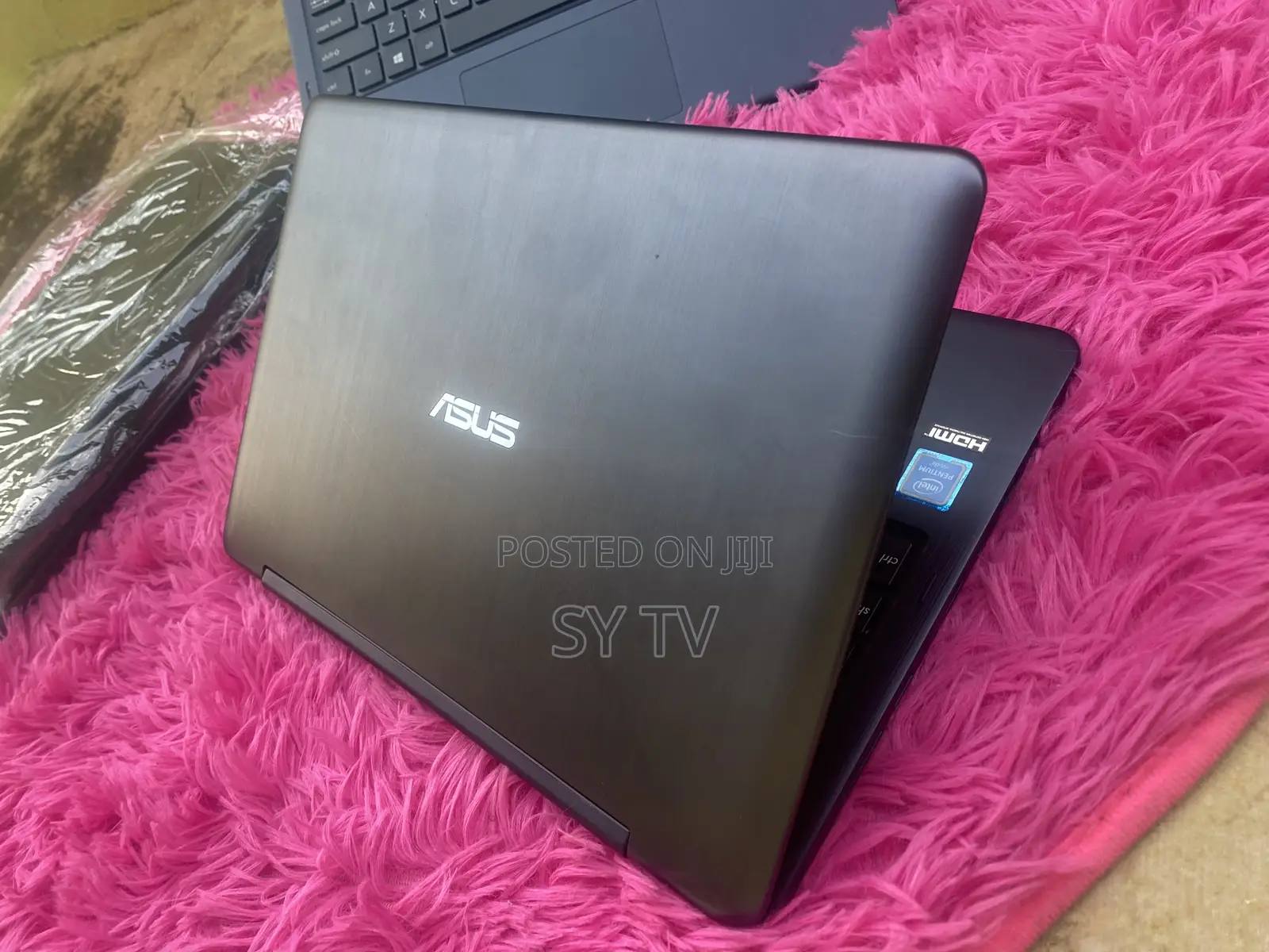 Laptop Asus Transformer Book Flip TP200SA 4GB Intel SSD 60GB