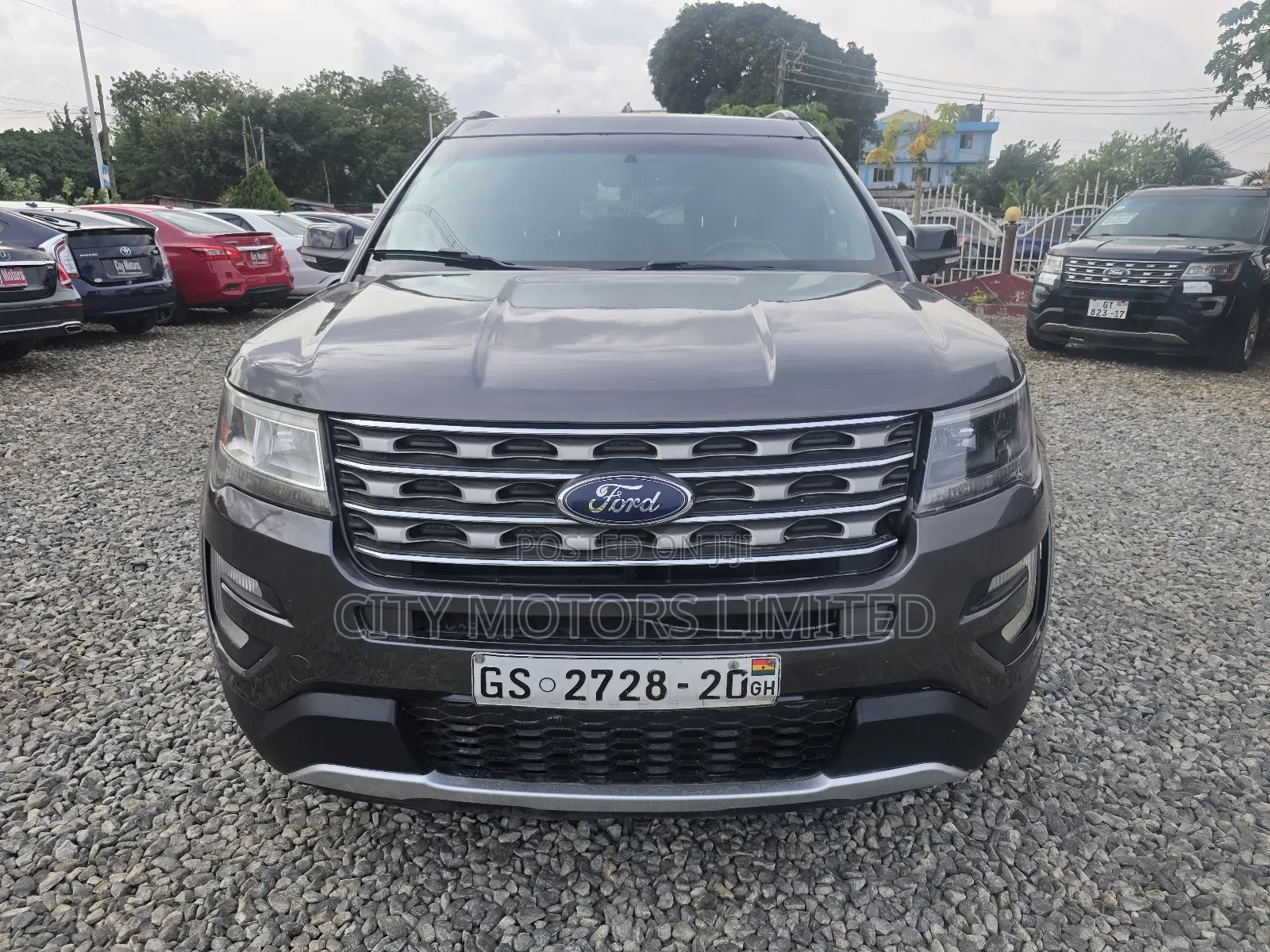Ford Explorer Platinum 4dr 4x4 (3.5L 6cyl 6A) 2017 Gray