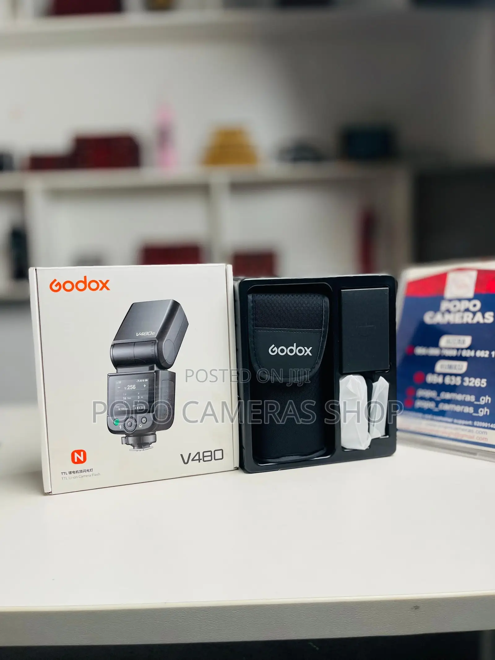 Godox V480 Speedlight With Rechargeable Battery