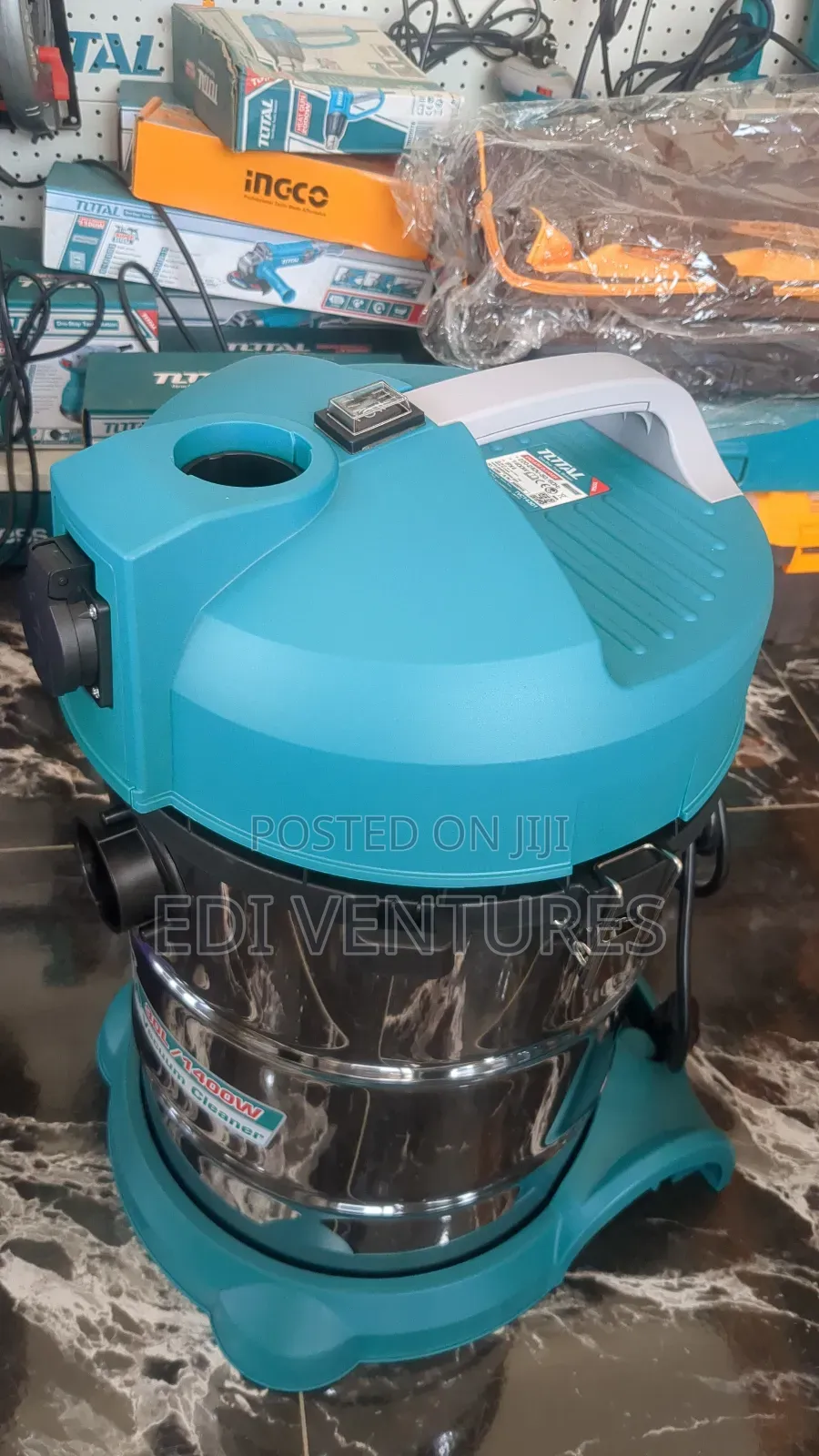 Total 30 Litres / 1400w Vacuum Cleaner