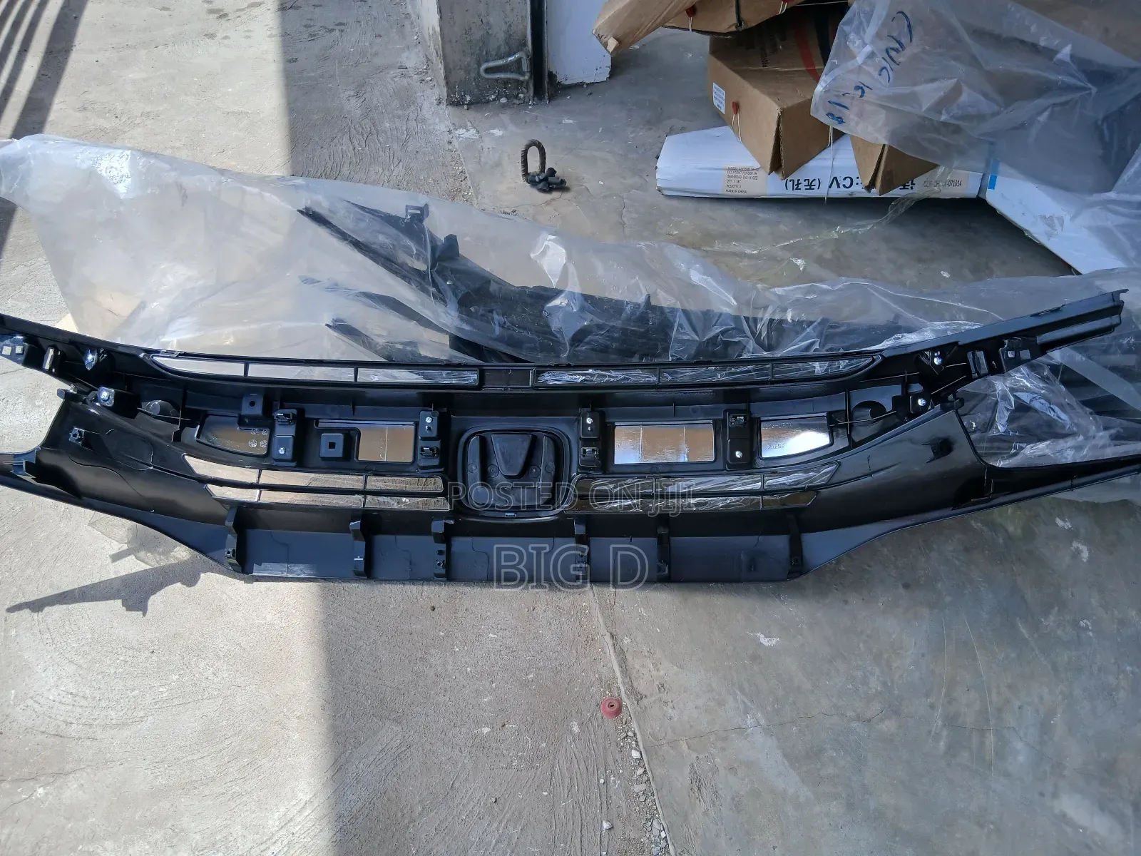 Honda Civic 2016 to 2018 Top Grille