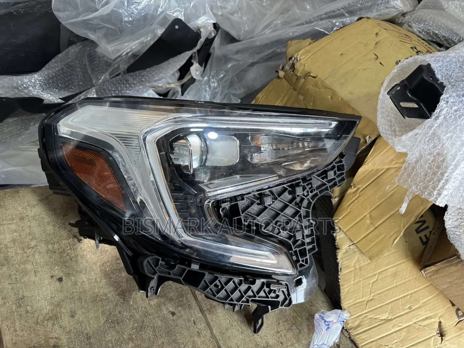 GMC Terrain 2018-2019-2020-2021-2022-2023 Headlight