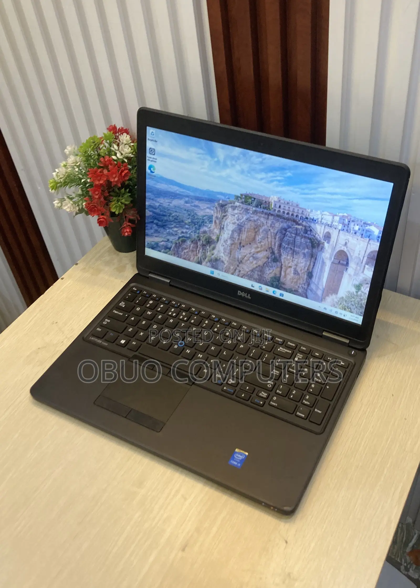 Laptop Dell Latitude E5550 4GB Intel Core i3 HDD 500GB