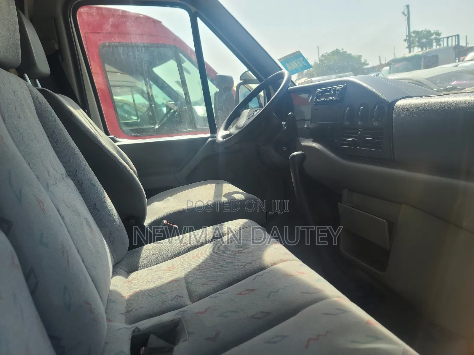 Volkswagen LT 2000 Beige
