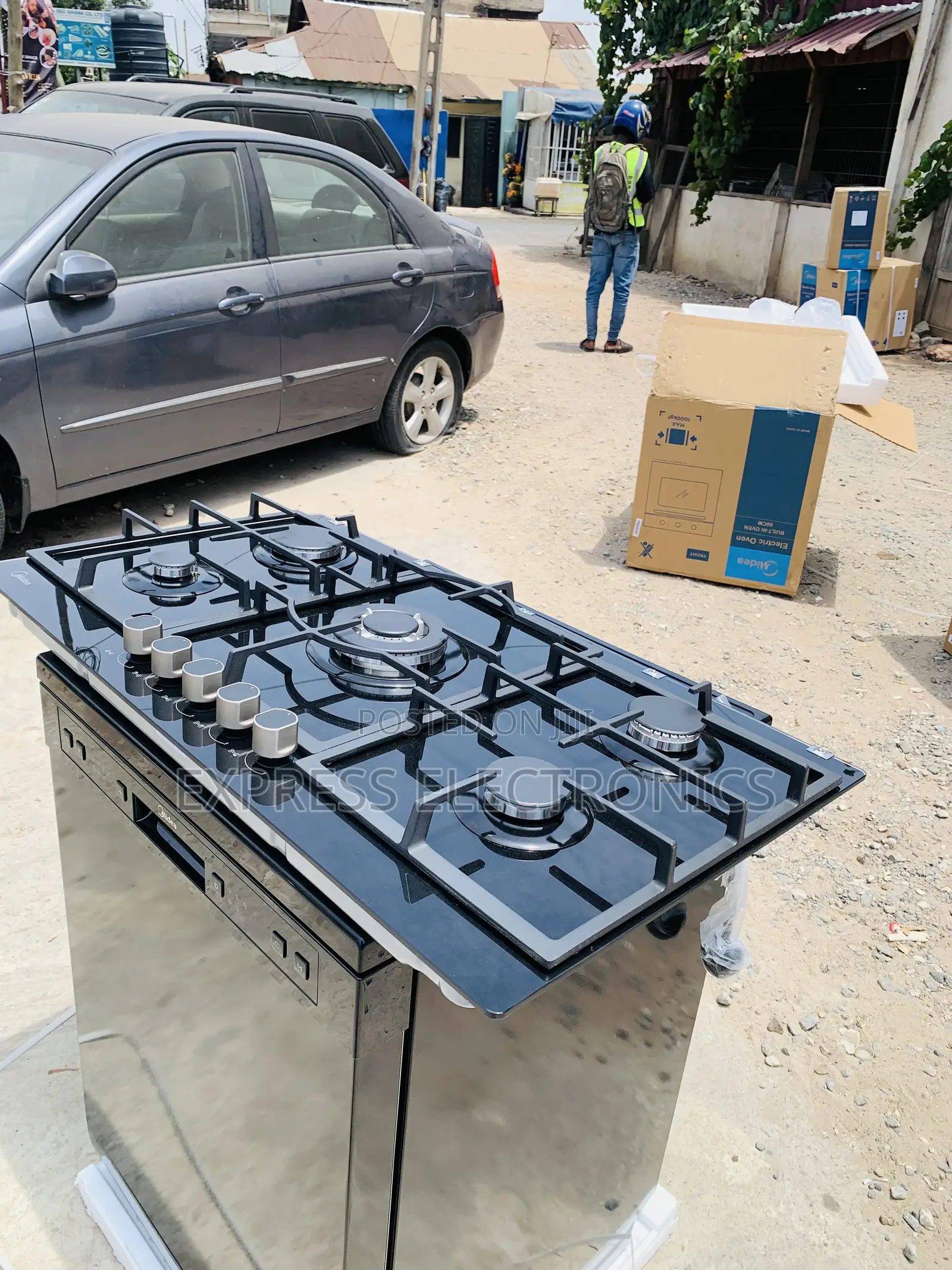 Get the New Black Gas Cooker 5hob in Built Midea