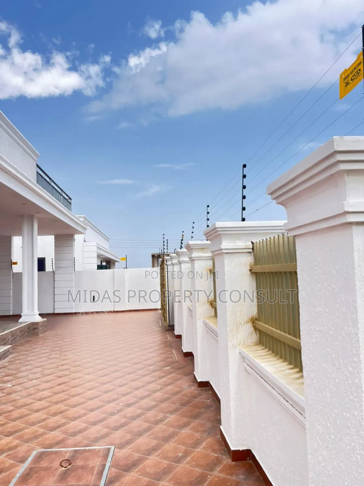 3bdrm House in Comm 24, Accra Metropolitan for sale