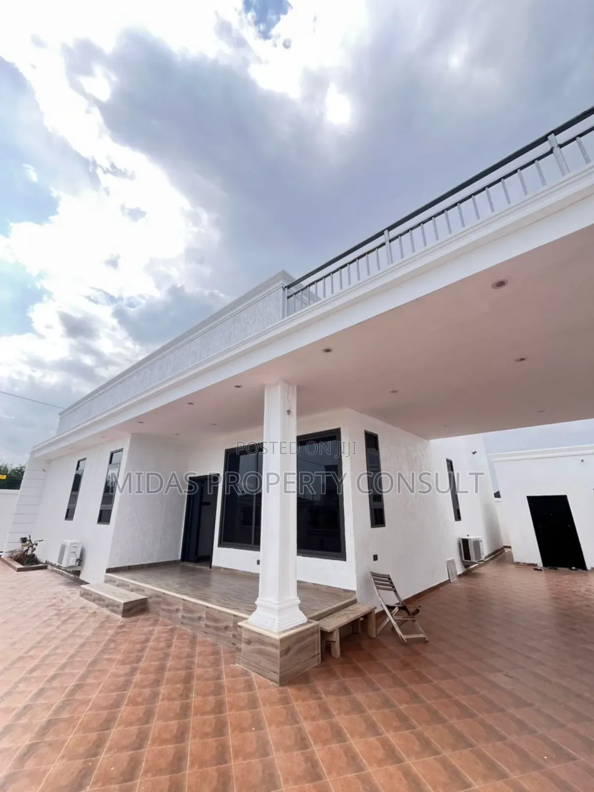 3bdrm House in Comm 24, Accra Metropolitan for sale
