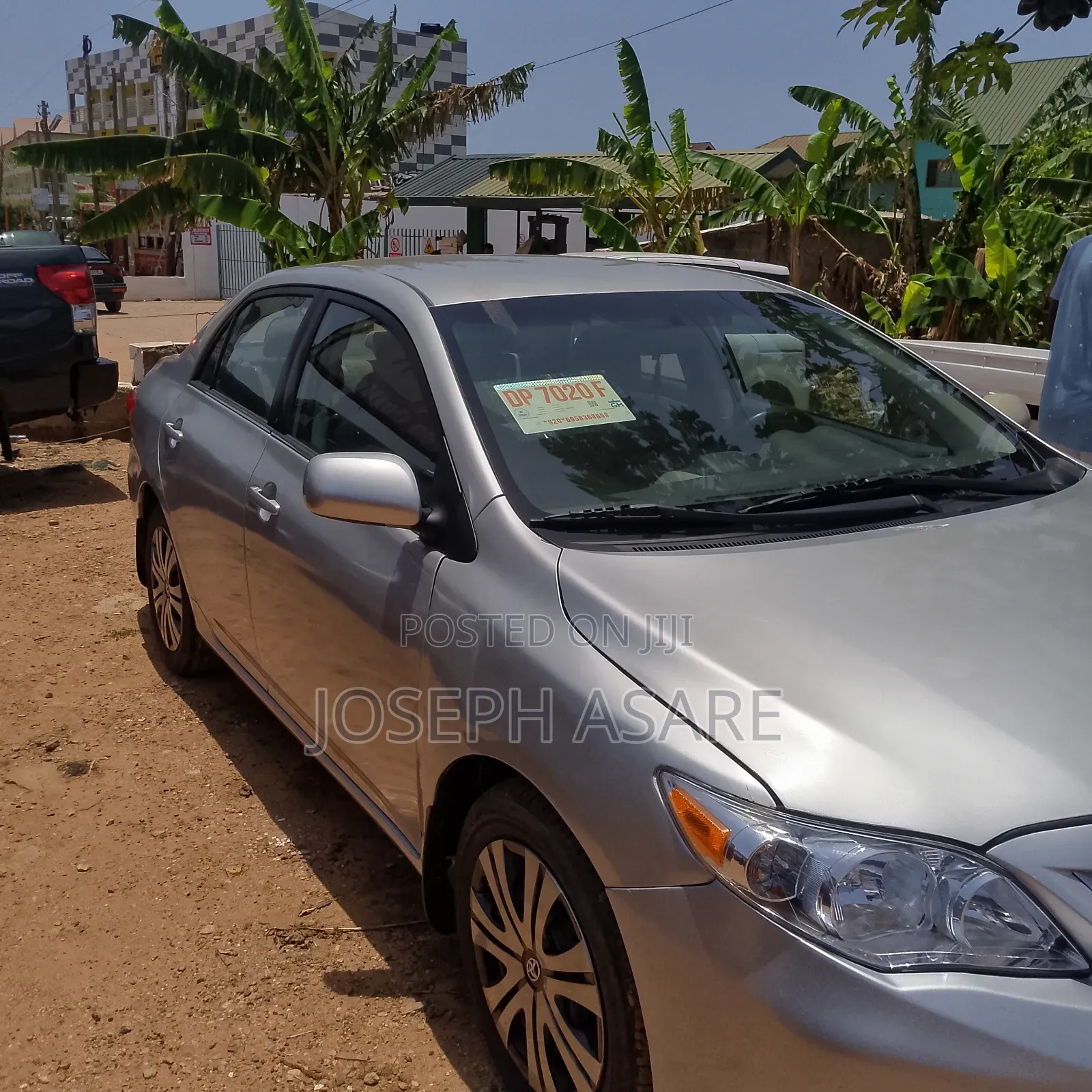 Toyota Corolla LE 4dr Sedan (1.8L 4cyl 4A) 2012 Silver