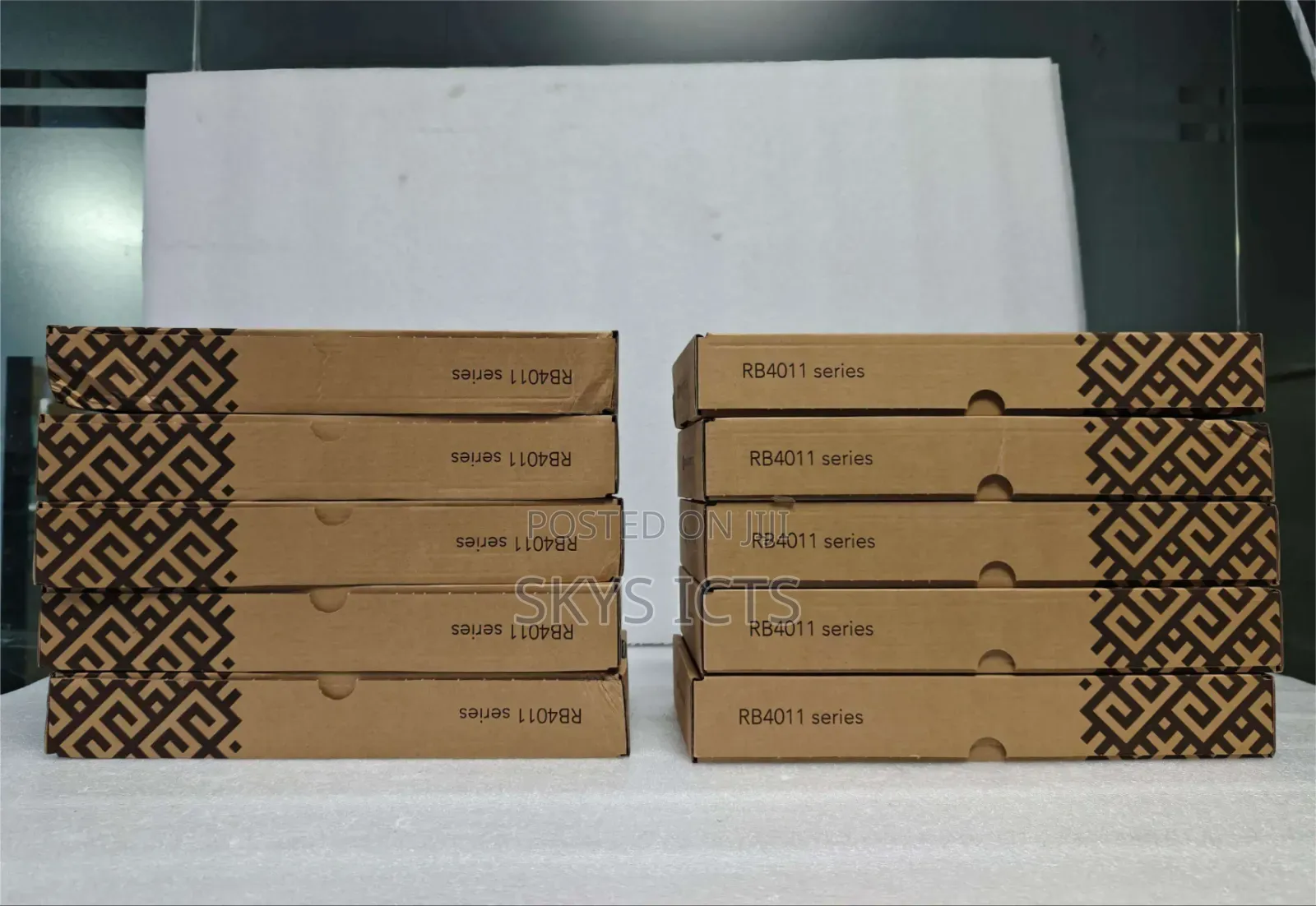 Mikrotic Rb4011igs+Rm Router