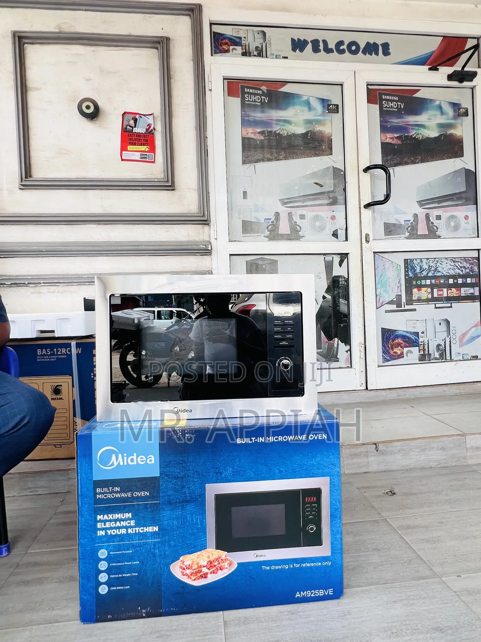 Order Quality Midea Am717bs7-B Electric Built in Microwave.