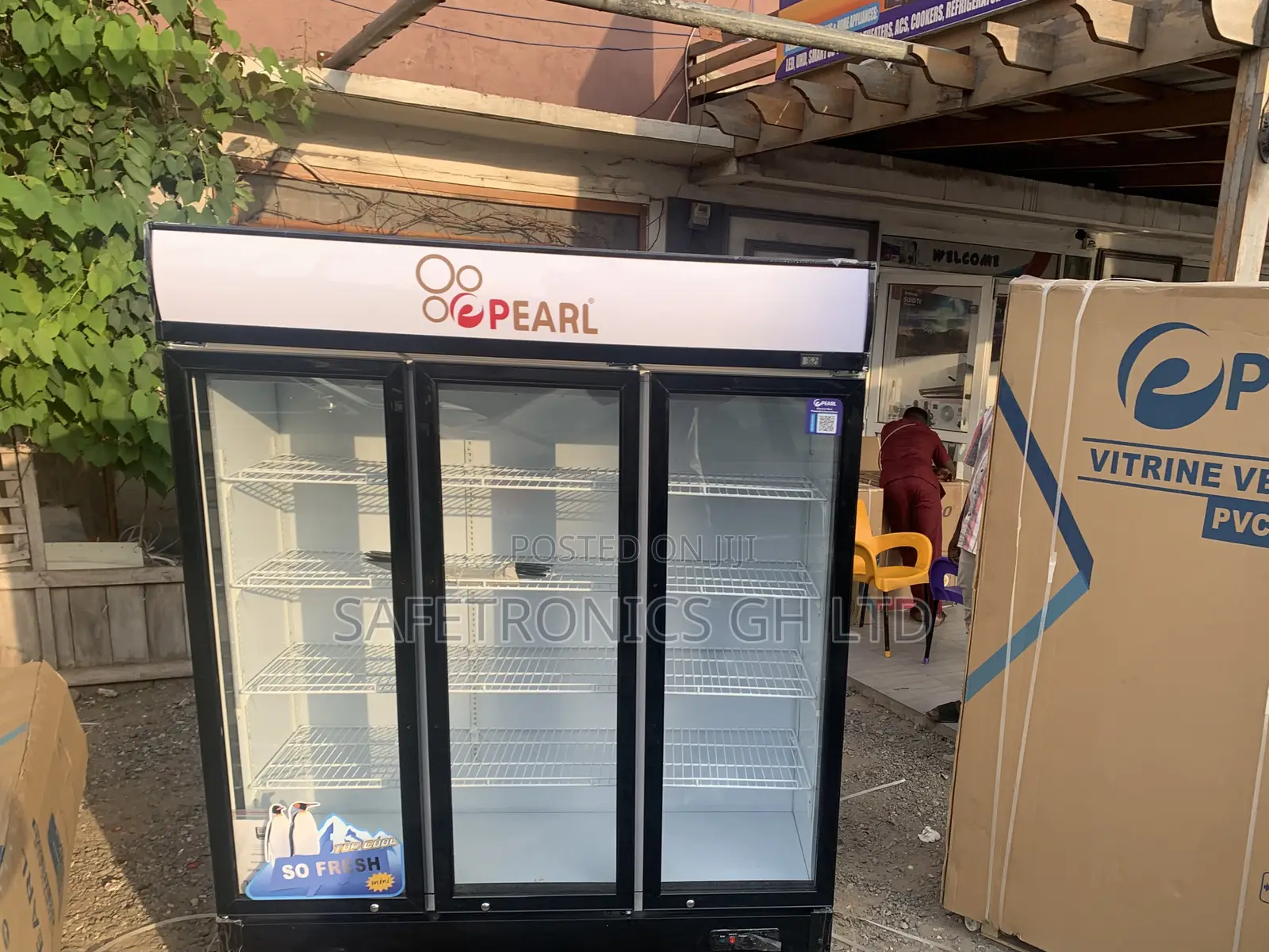 Get Lockable 3 Doors PVC-150 Display Standard Glass Fridge